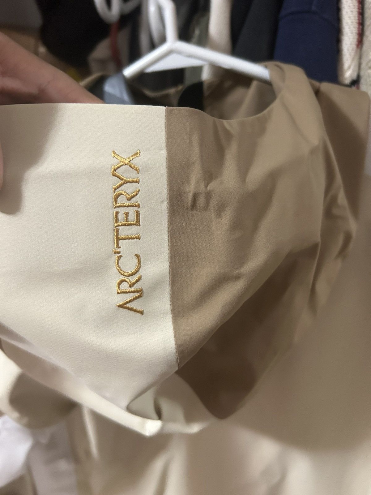 Arc'teryx × Beams Plus ARCTERYX X BEAMS BETA JACKET NAGOMA SIZE SMALL Size US S / EU 44-46 / 1 - 8 Thumbnail