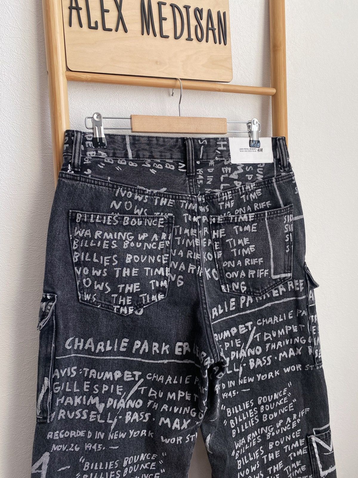 H&M × Jean-Michel Basquiat × Who Decides War Who Decides War Baggy denim jeans H&M x Basquiat x Ev&Tela Size US 32 / EU 48 - 20 Thumbnail