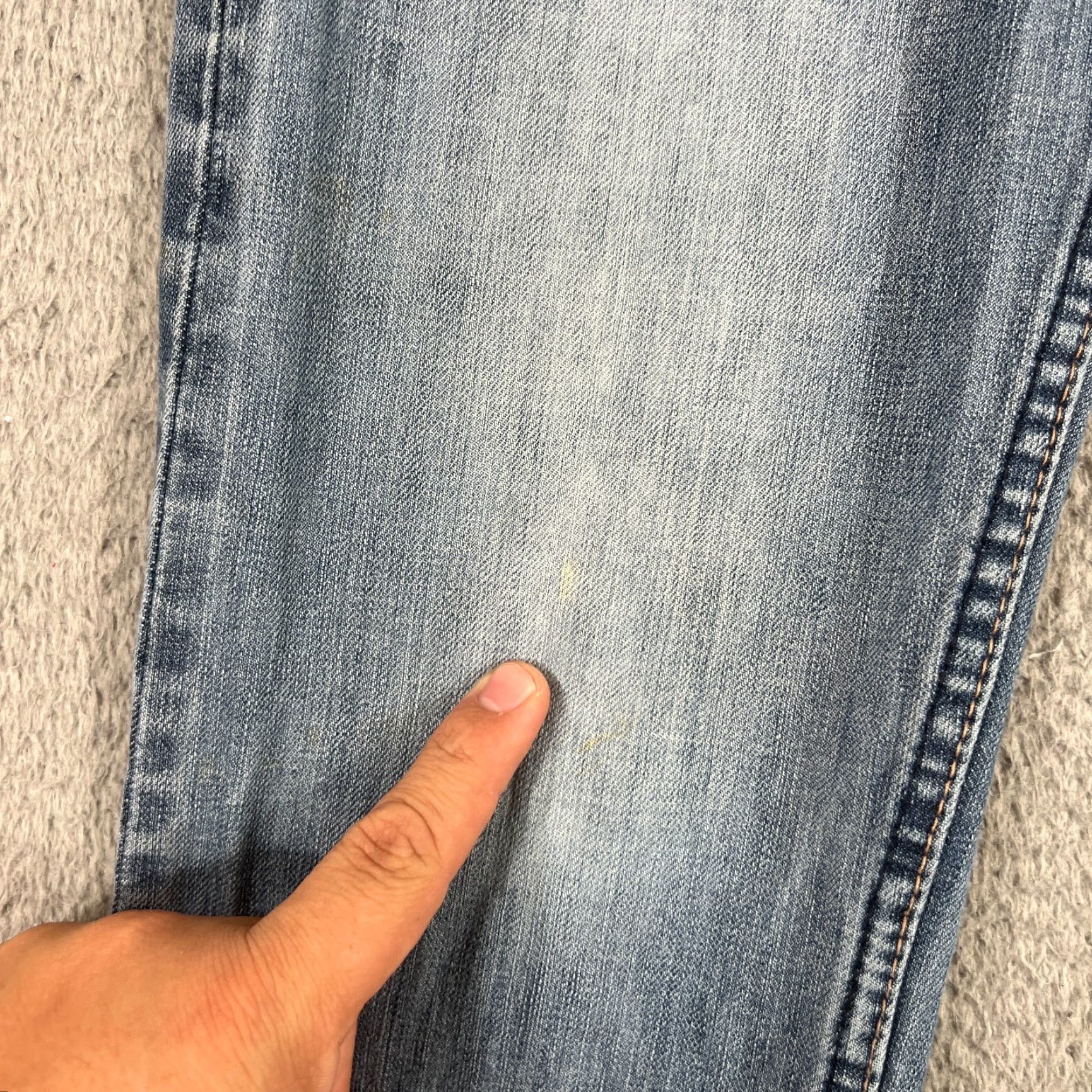 Levi's VINTAGE Levi's 501 Jeans Men 28x26 Straight Fit Light Wash Cotton Denim Classic American Size US 28 / EU 44 - 3 Thumbnail