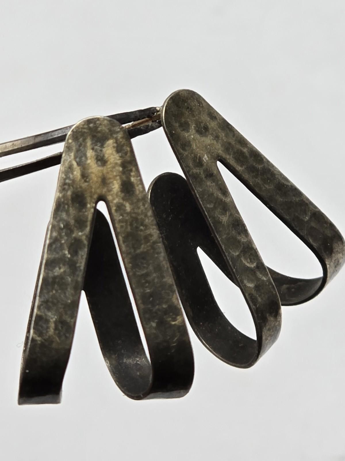 Sterling Silver Vtg STERLING Silver Hammered Geometric V Hoop Earrings Size ONE SIZE - 4 Thumbnail