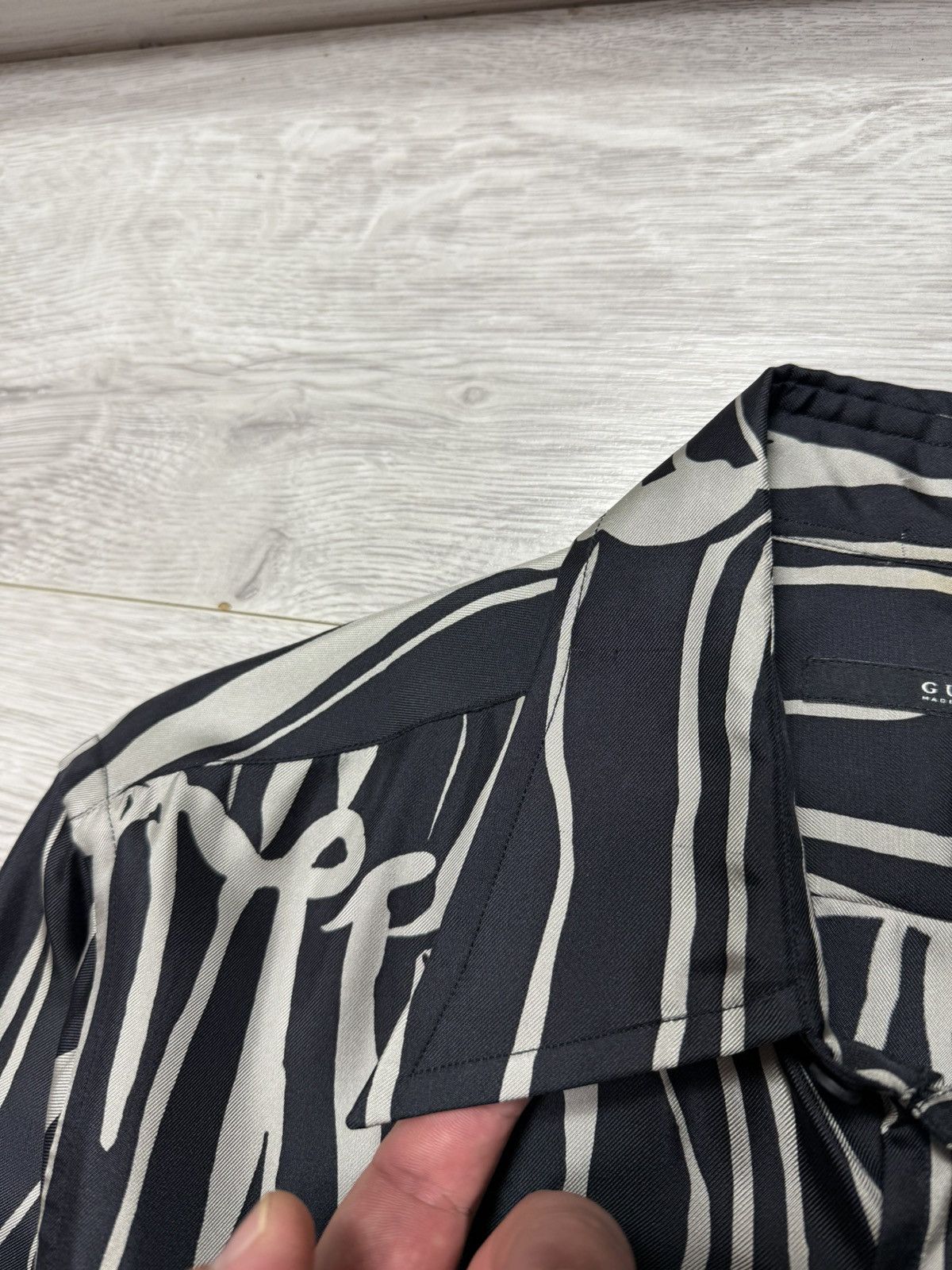 Gucci Gucci by Tom Ford Vintage Silk Button-Up Long Sleeve Shirt Size US M / EU 48-50 / 2 - 12 Thumbnail