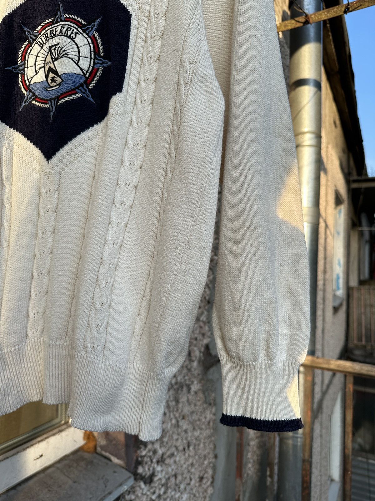 Burberry 90s Vintage Burberrys Big Logo Sweater Made In Scotland Size US L / EU 52-54 / 3 - 6 Thumbnail