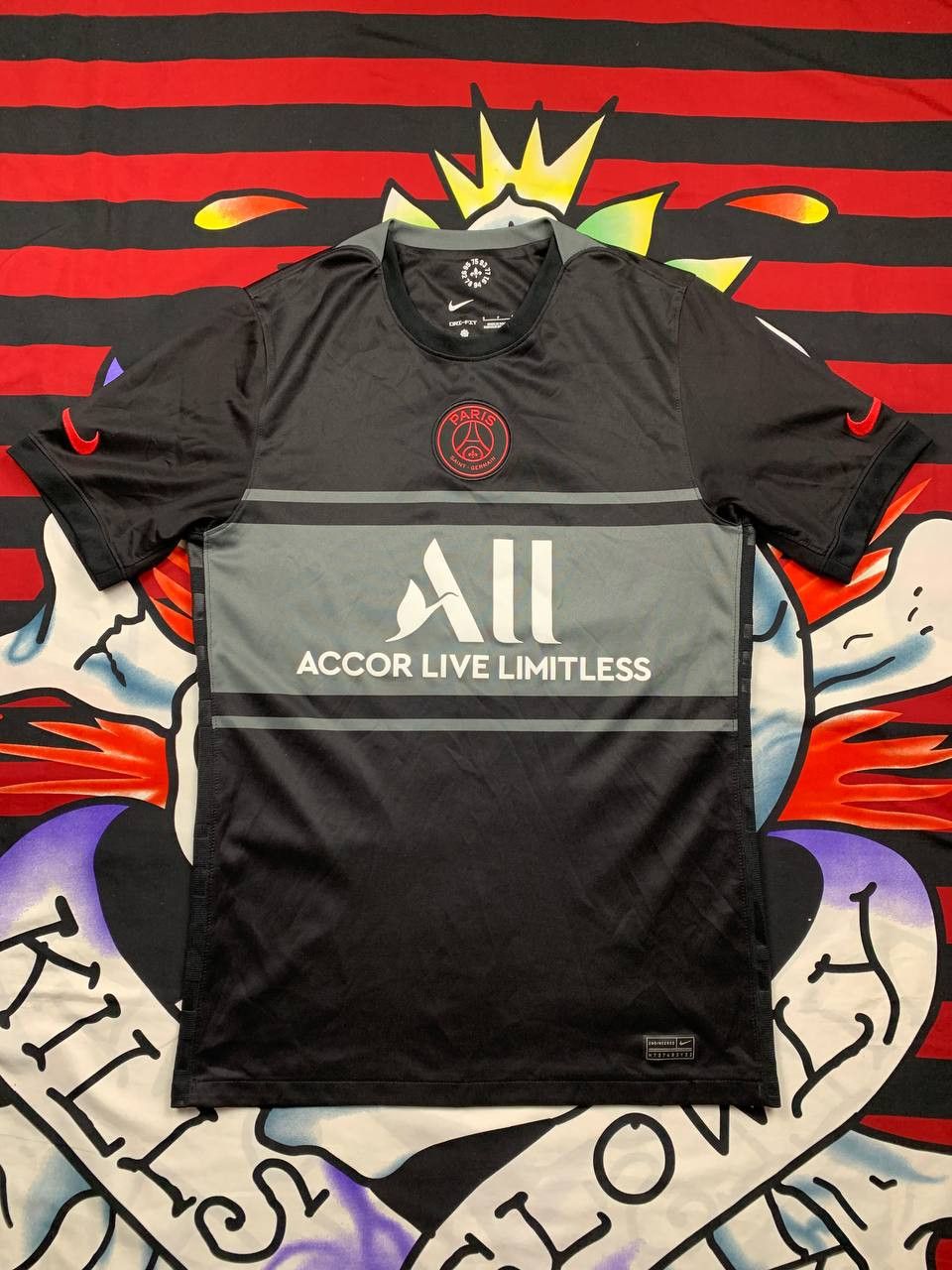 Nike Nike PSG 21/22 Third Kit jersey football soccer shirt Size S Size US S / EU 44-46 / 1 - 1 Thumbnail