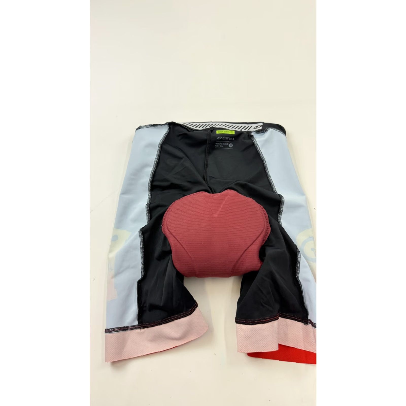 Giro Giro Shorts Womens Medium Black Blue Red Padded Cycling Renew Series Size 32" / US 10 / IT 46 - 4 Thumbnail