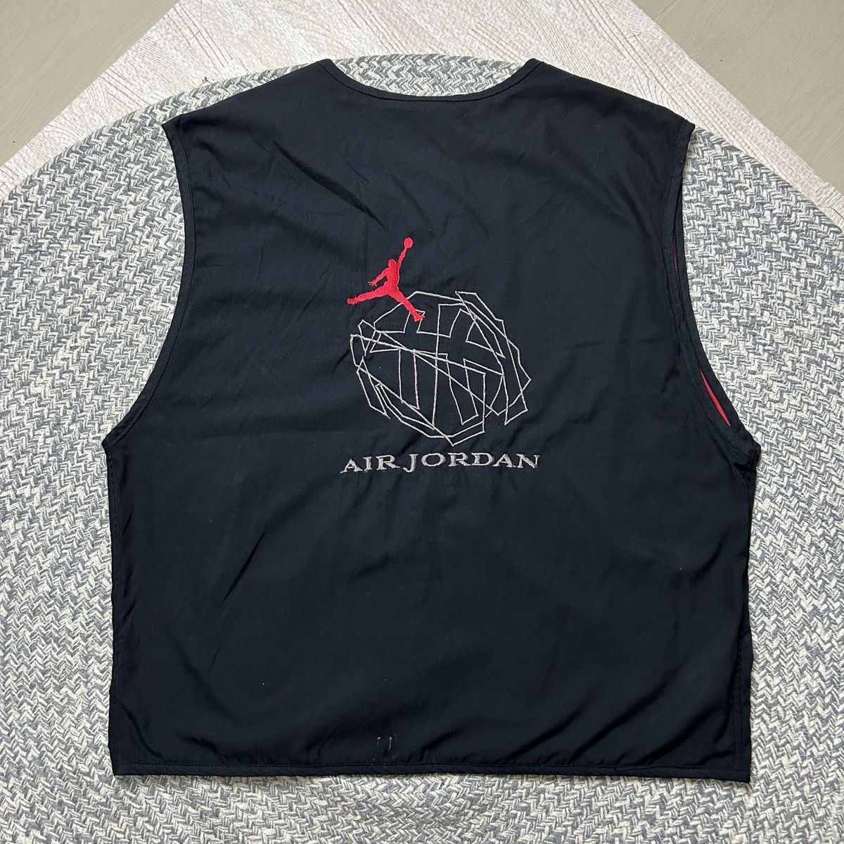 Jordan Brand × Nike × Vintage Vintage 90's Nike Air Jordan Black Vest Size US M / EU 48-50 / 2 - 2 Thumbnail