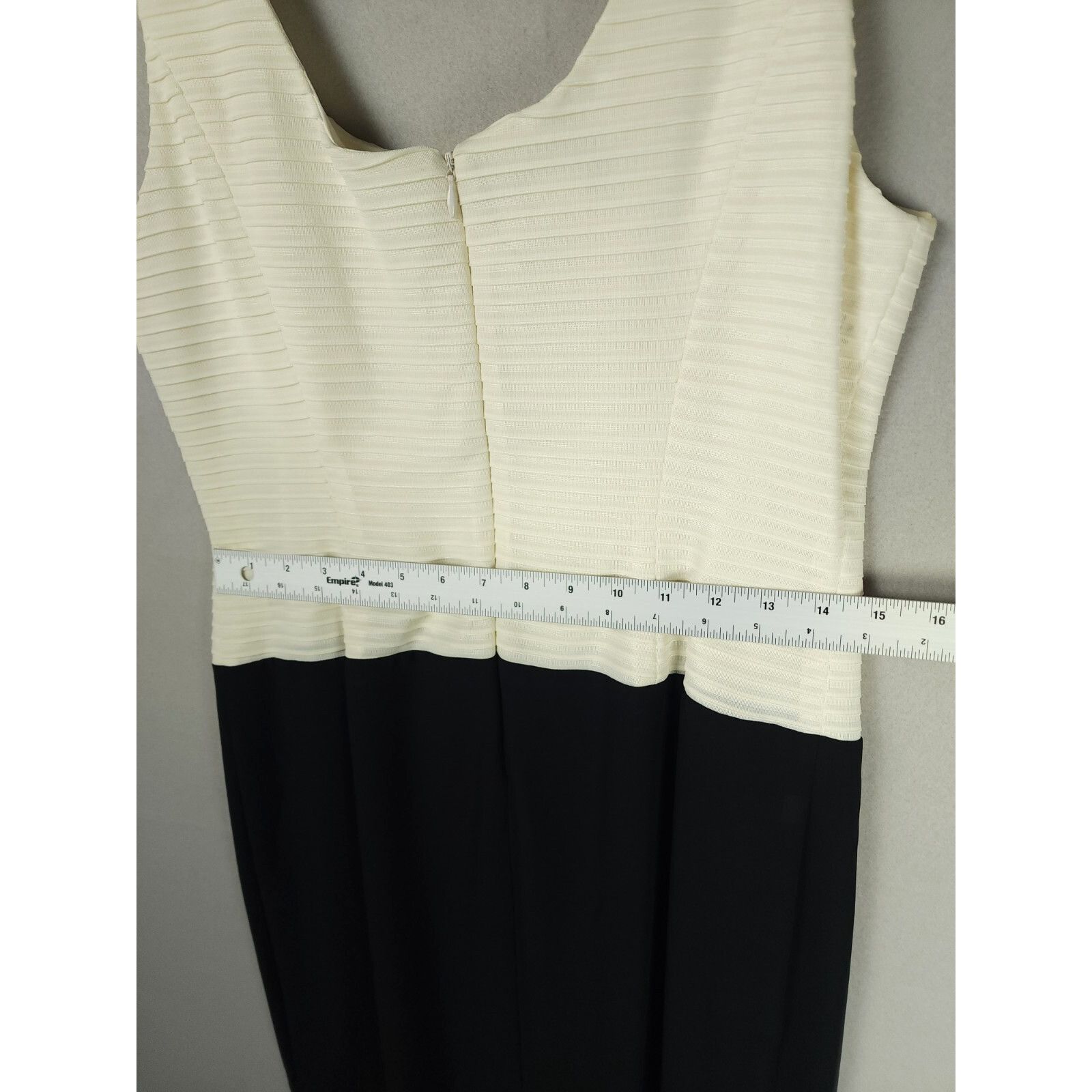 Vintage Patra Petite Full Length Two-Toned Beige/Blk Sheath Dress 8P Size M / US 6-8 / IT 42-44 - 5 Thumbnail