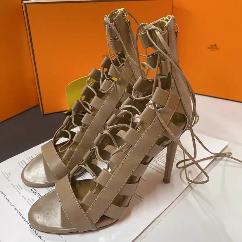 Aquazzura Aquazzura Strappy Heels 35.5 Pre-Owned Size US 5 / IT 35 - 1 Thumbnail