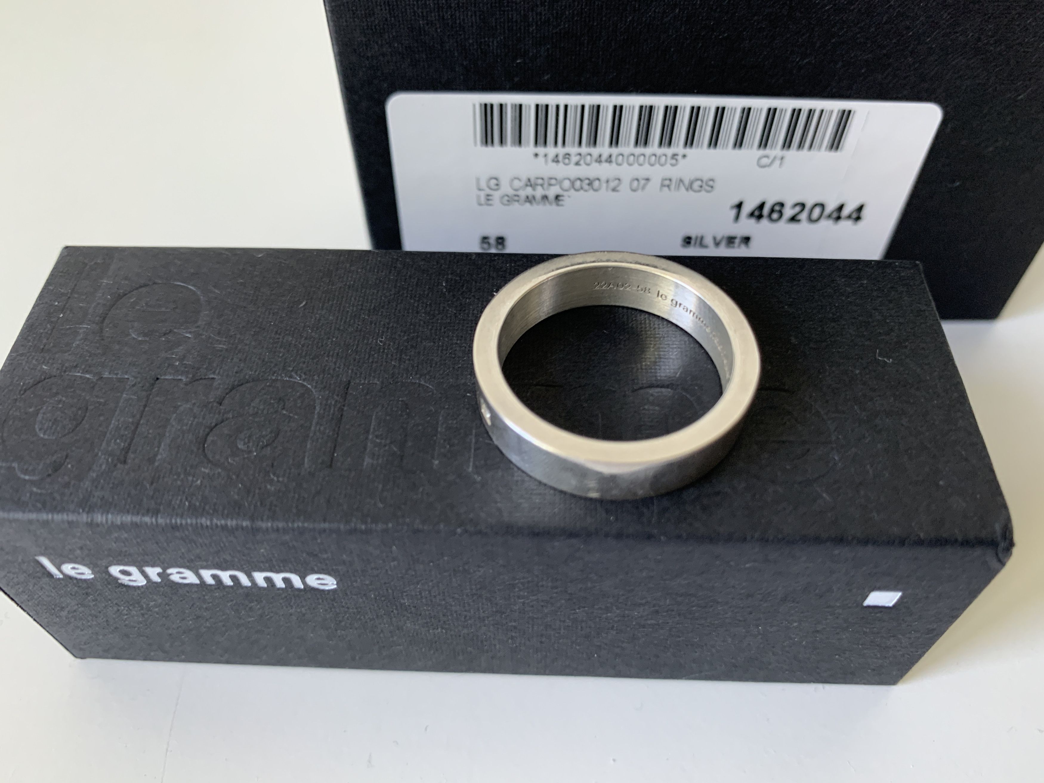 Le Gramme 925 sterling silver slick polished ribbon ring la 7g Size ONE SIZE - 6 Thumbnail