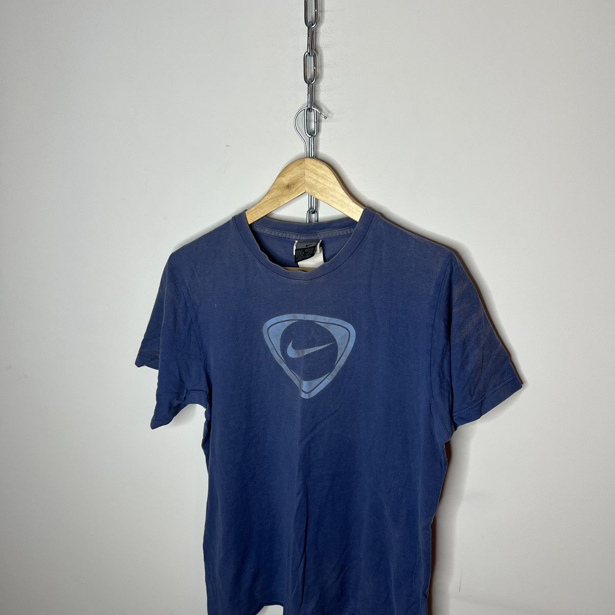 Nike Rare! Nike Center Logo 90s Vintage T-Shirt Size US M / EU 48-50 / 2 - 2 Thumbnail
