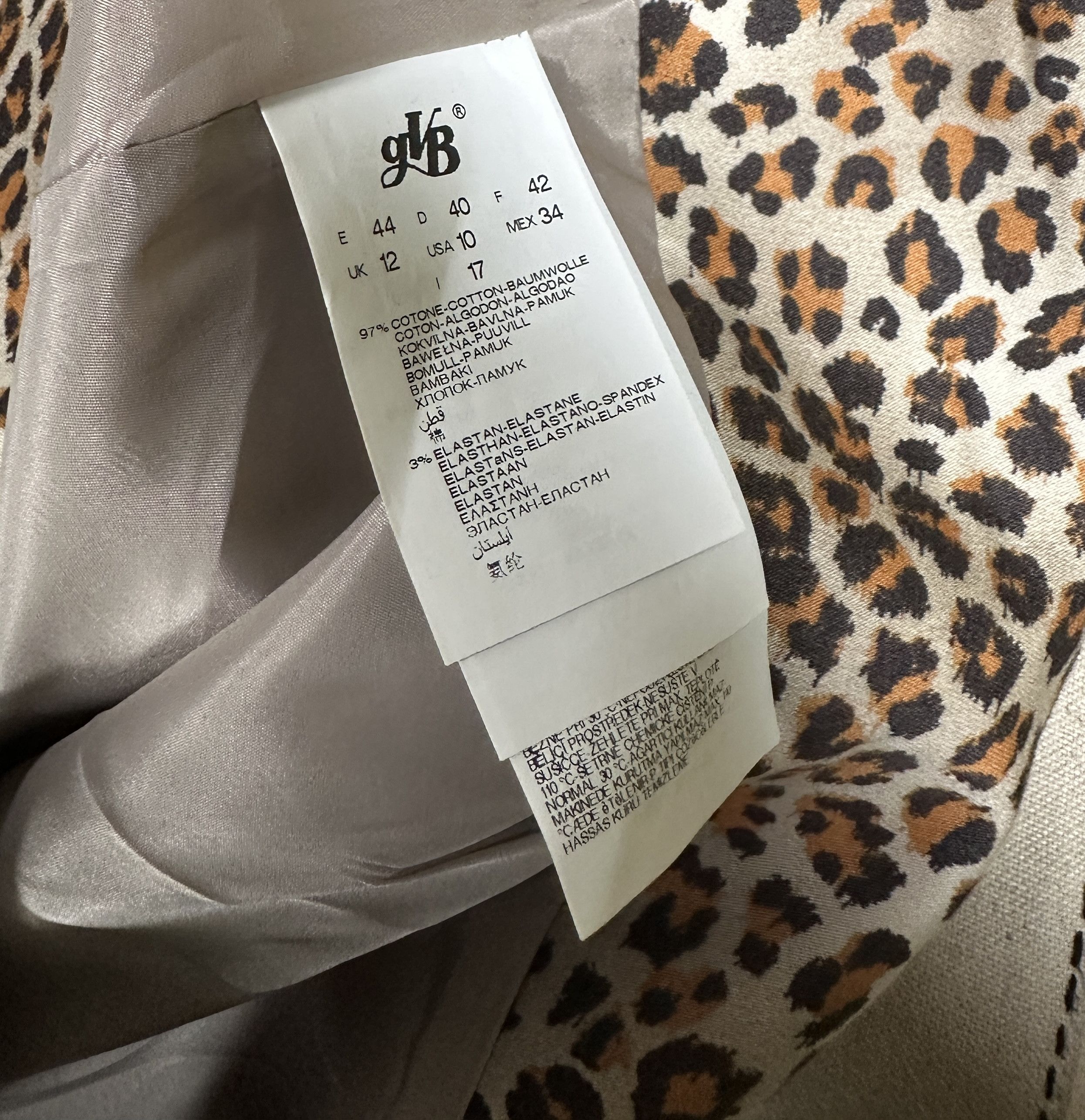 Krizia Leopard skirt Size 30" / US 8 / IT 44 - 7 Thumbnail