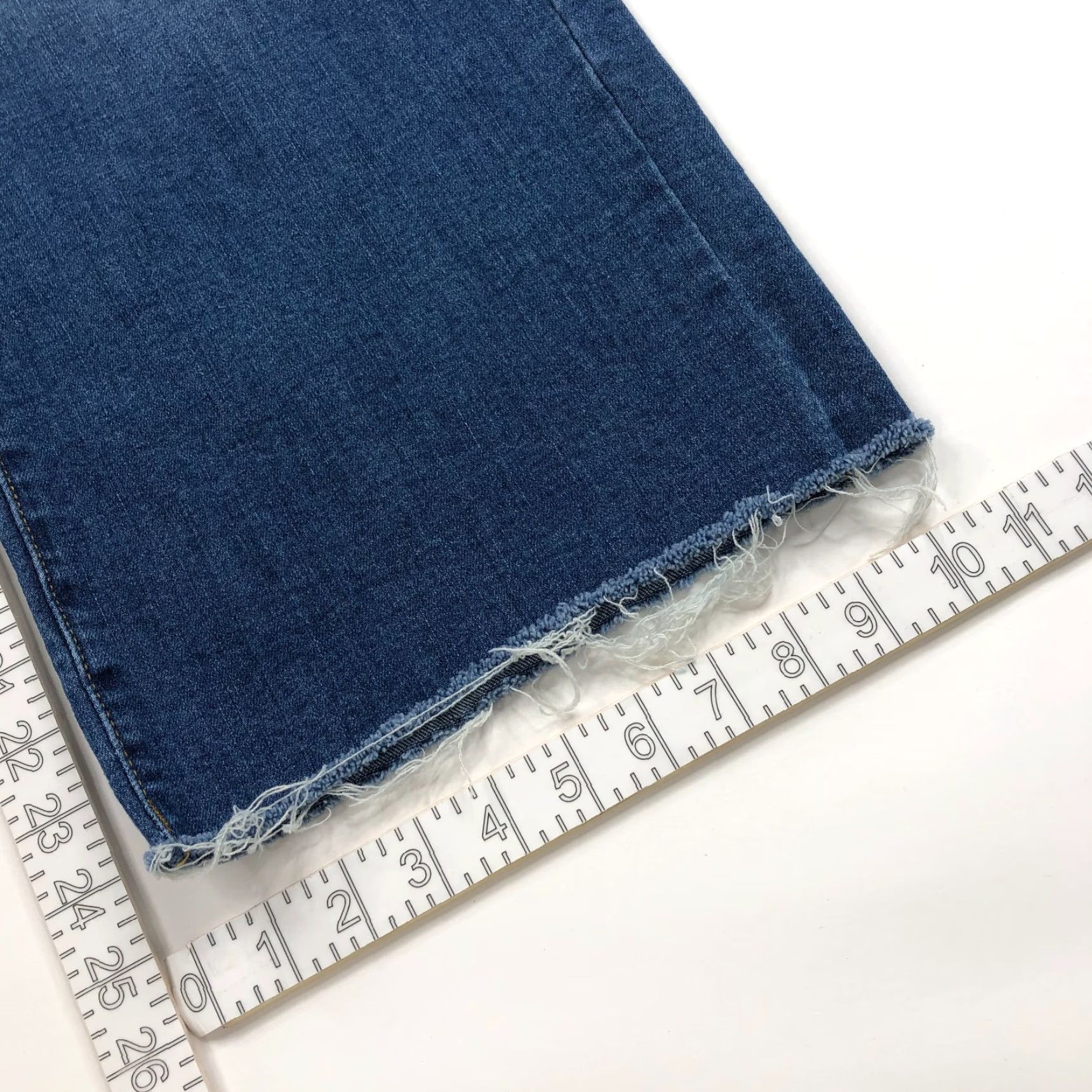 Vintage Oat New York Jeans Wide Leg 6/28 (Fit 28W 24L) High Rise Distressed Cut Off 28W 24L Blue Denim Jeans Size 28" / US 6 / IT 42 - 5 Thumbnail