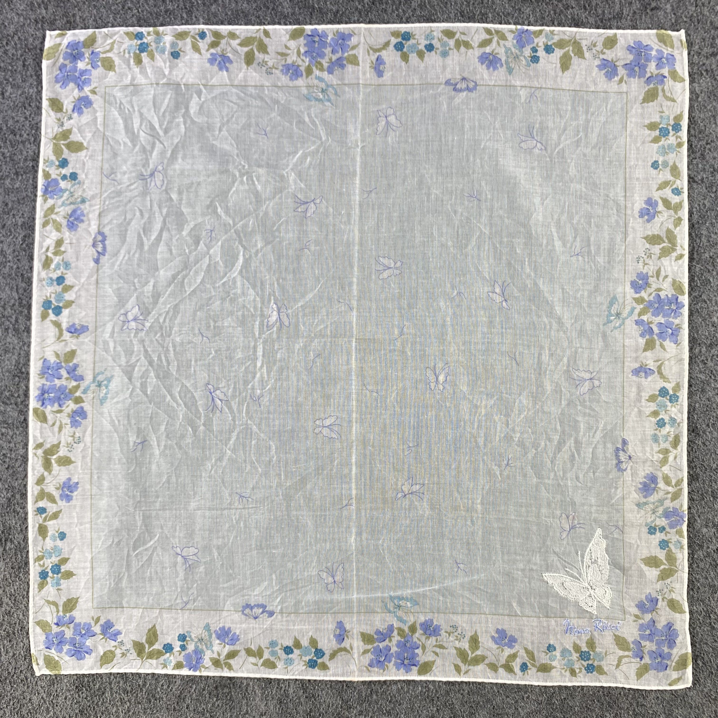 Hanae Mori Hanae Mori Handkerchief/Neckerchief/Bandana HC858 Size ONE SIZE - 1 Thumbnail