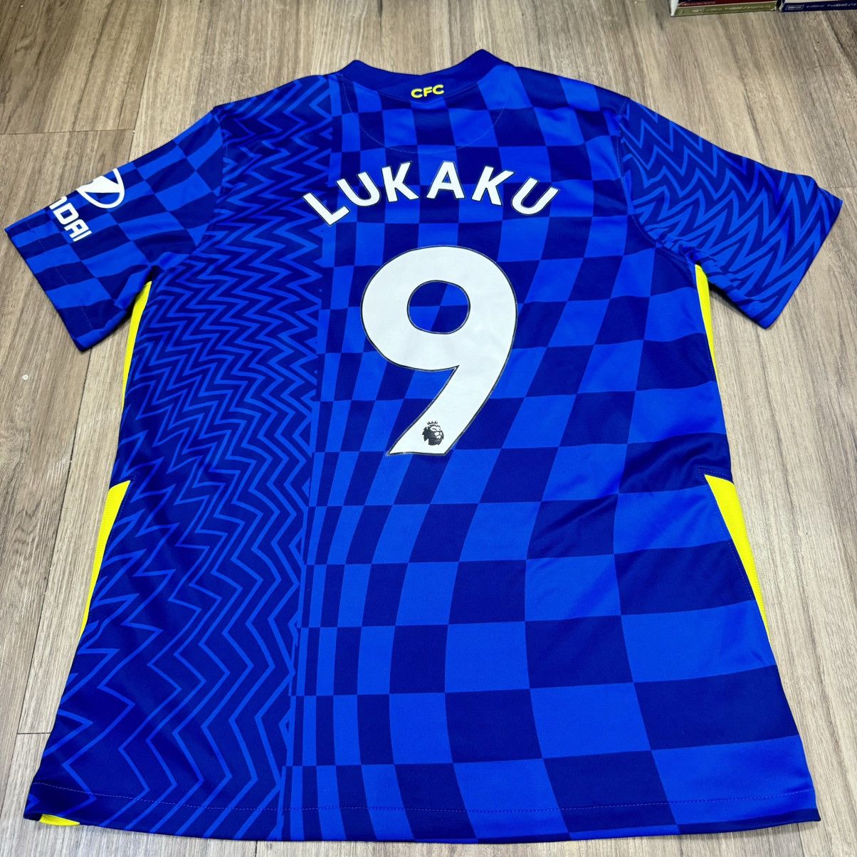 Nike Chelsea 21/22 home shirt #9 Lukaku Size US L / EU 52-54 / 3 - 2 Thumbnail