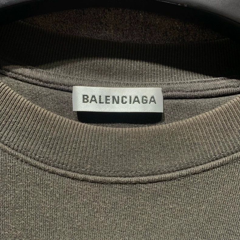 Balenciaga Balenciaga Dark Coffee Crew Neck Sweater Size US XS / EU 42 / 0 - 2 Thumbnail