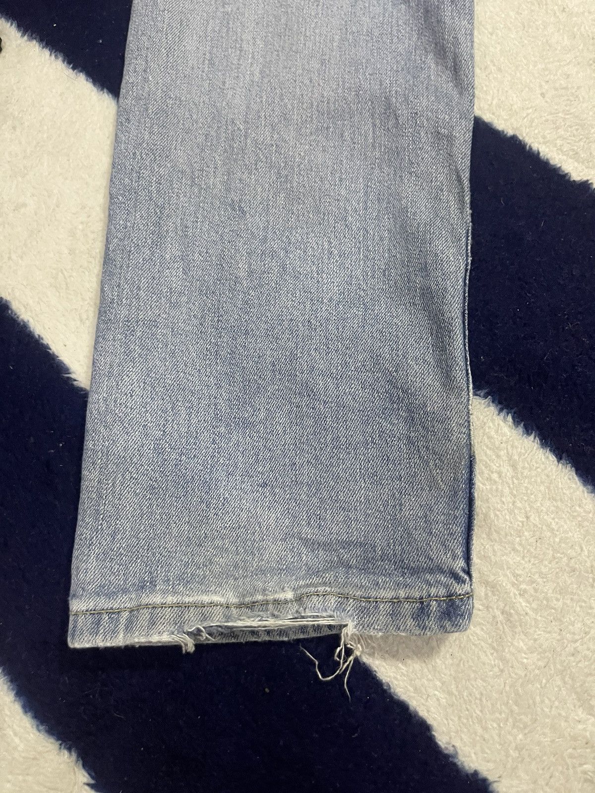 Levi's Levi’s Lot 502 Distressed Jeans (14) Size US 31 - 8 Thumbnail