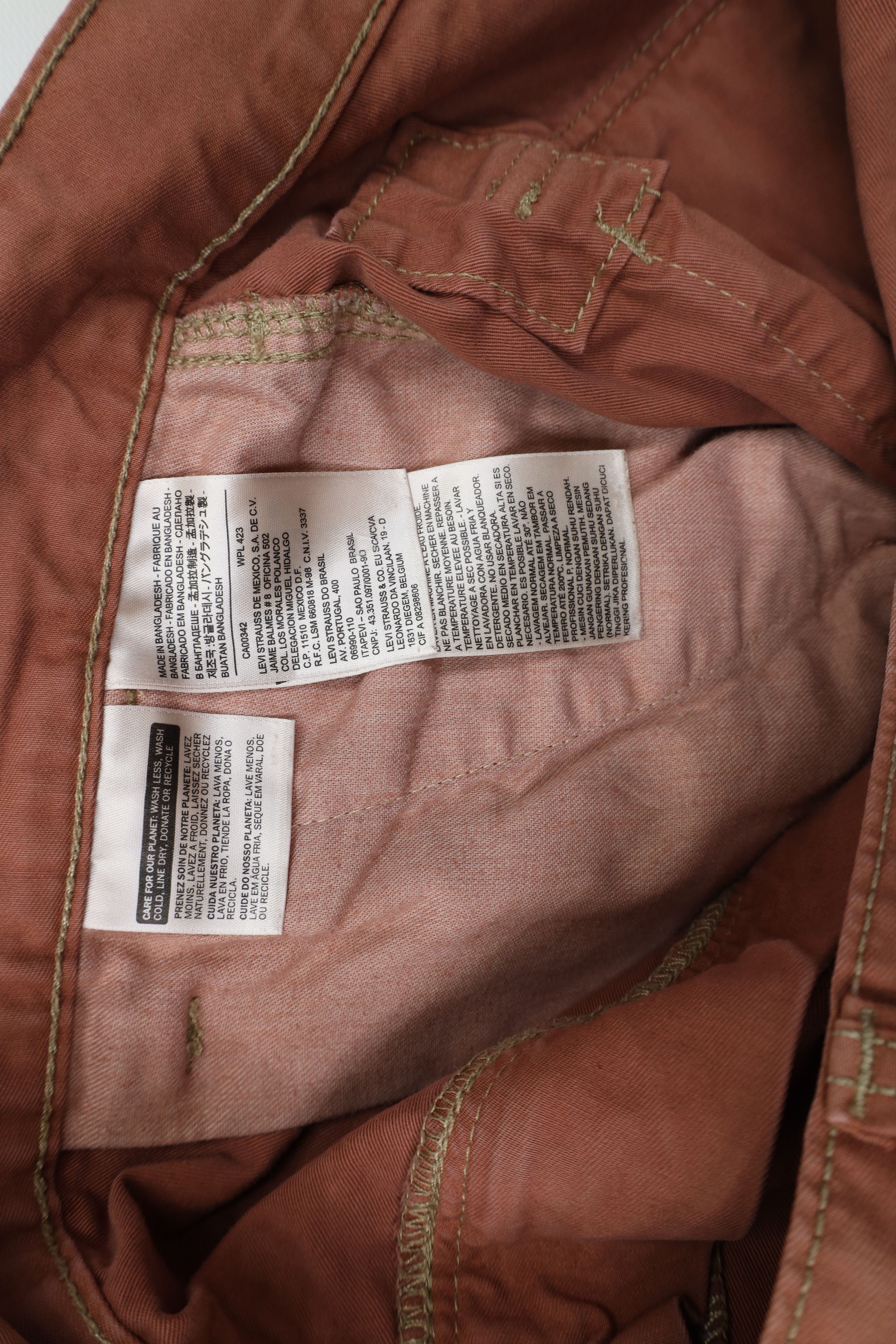 Levi's × Vintage Vintage Y2K Levis Faded Baggy Fit Cargo Shorts Rust Cotton Size US 38 / EU 54 - 8 Thumbnail