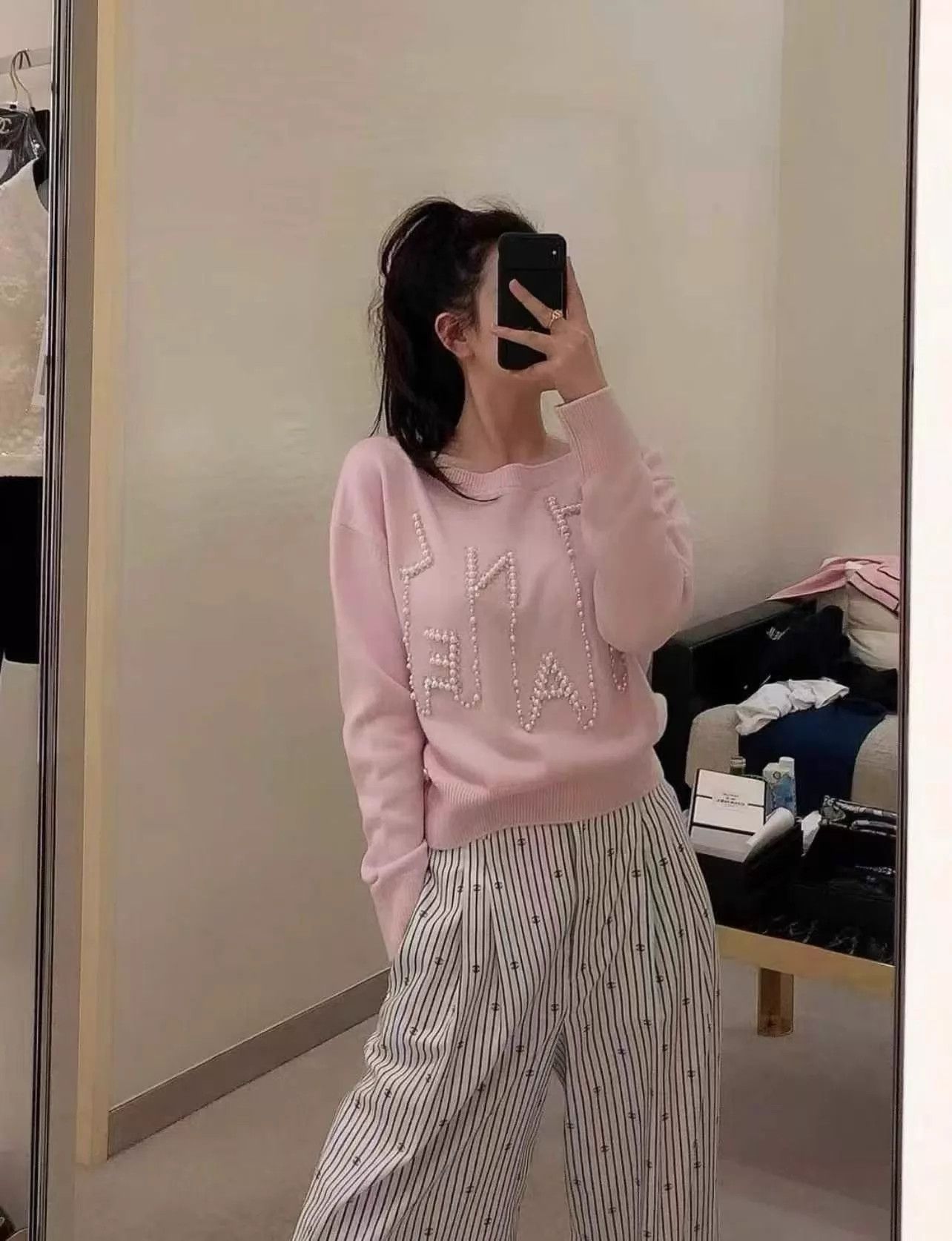 Chanel Chanel Women's Pearl Pink Knit Sweater Size 38 Size S / US 4 / IT 40 - 3 Thumbnail