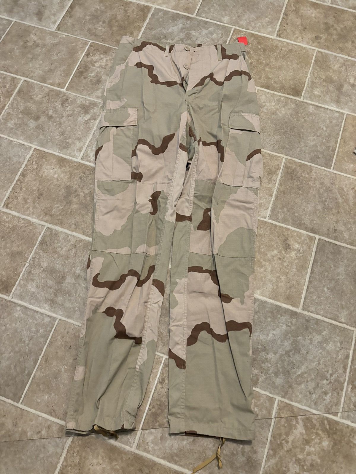 Vintage Vintage camo cargo pants Size US 32 / EU 48 - 1 Thumbnail