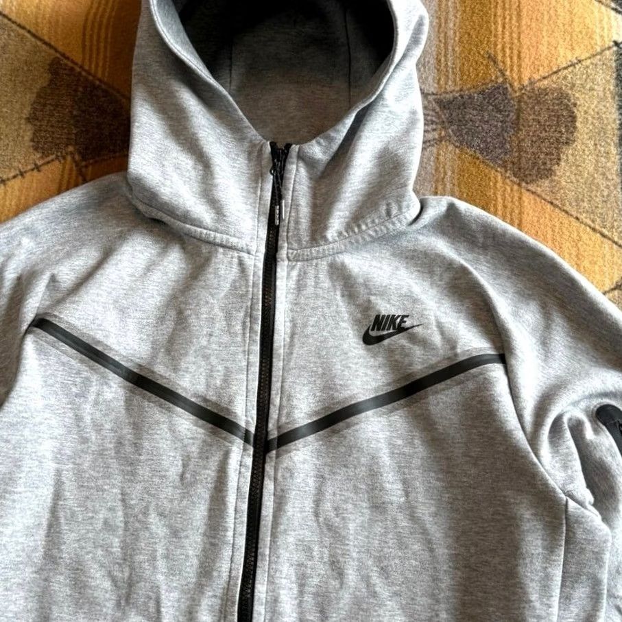 Nike Nike Shirt Mens 2XL Gray Men Tech Fleece Full Zip Hoodie Sweatshirt Size Black Streetwear Size US XXL / EU 58 / 5 - 3 Thumbnail