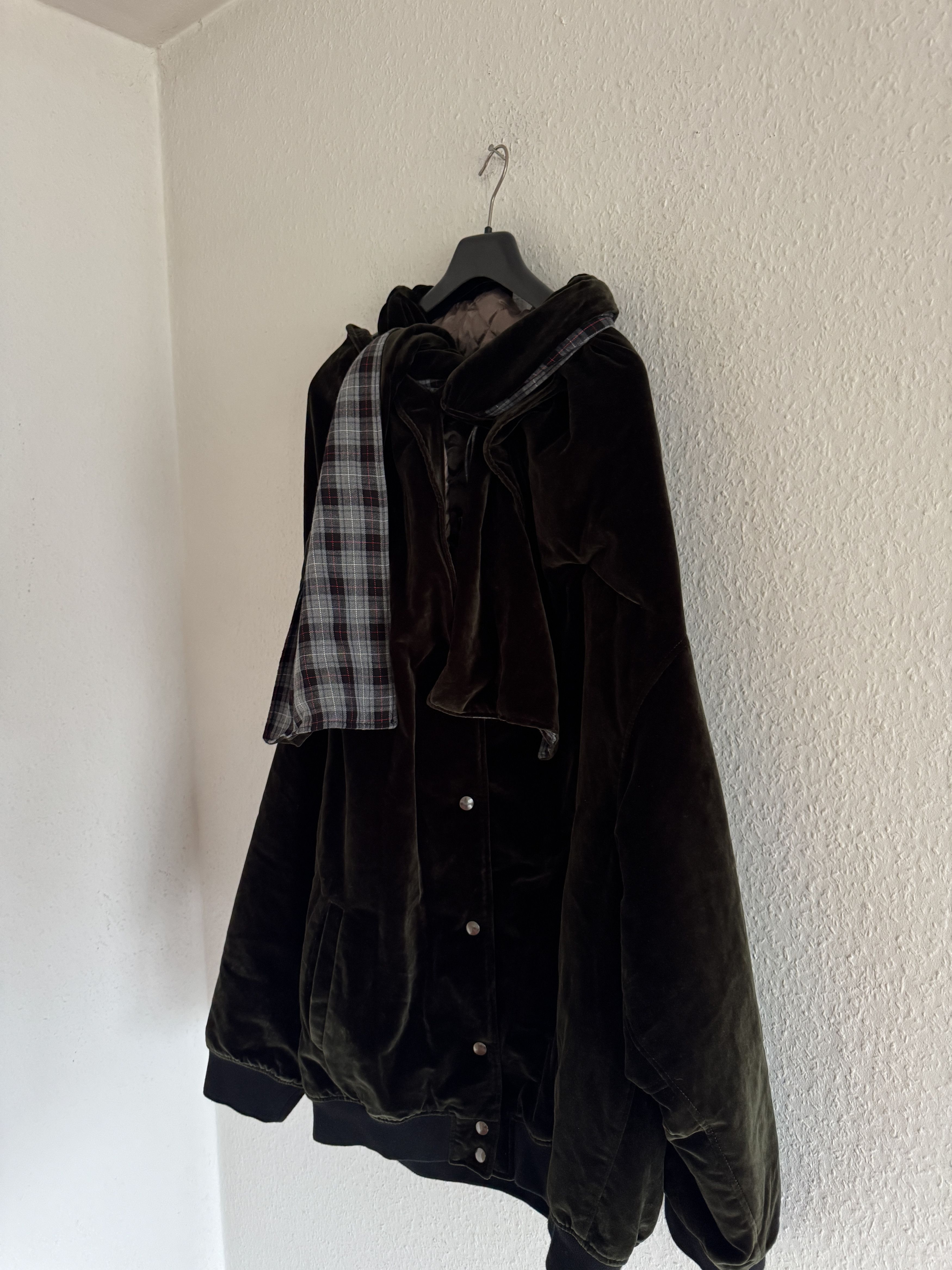 Y/Project Green Velvet Bomber with Scarf Attachment (Sample) Size US XL / EU 56 / 4 - 7 Thumbnail