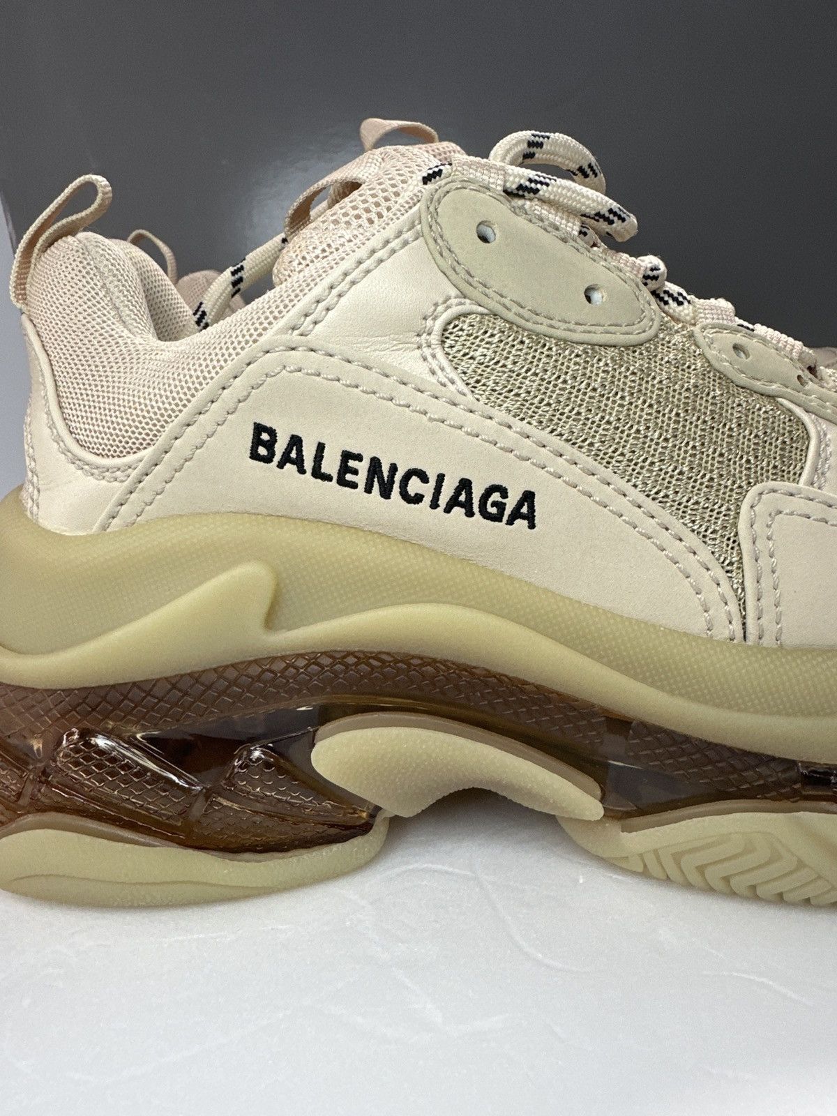 Balenciaga New Authentic Balenciaga Triple S Sneaker Size US 6 / IT 36 - 15 Thumbnail
