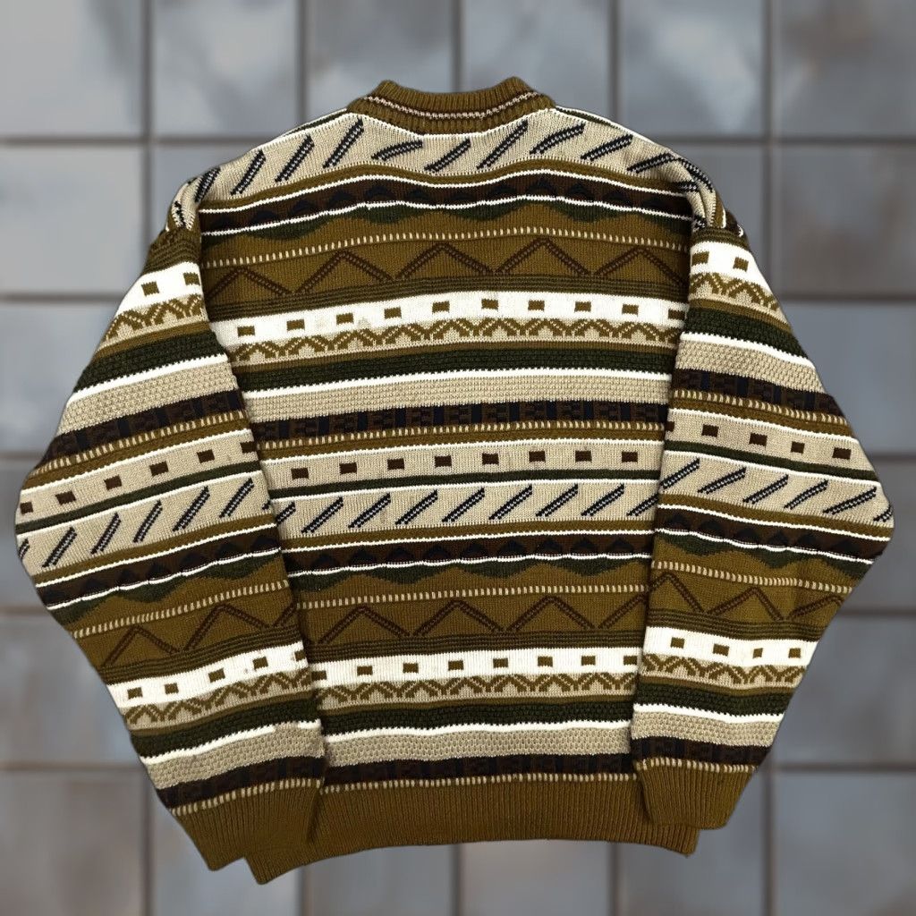 Coogi VINTAGE Knit India Mens XL Brown Striped Wool V-Neck Sweater 90s Hip Hop Retro Pullover Long Sleeve Wool Blend Geometric Pattern Category: Sweater Size US XL / EU 56 / 4 - 1 Thumbnail