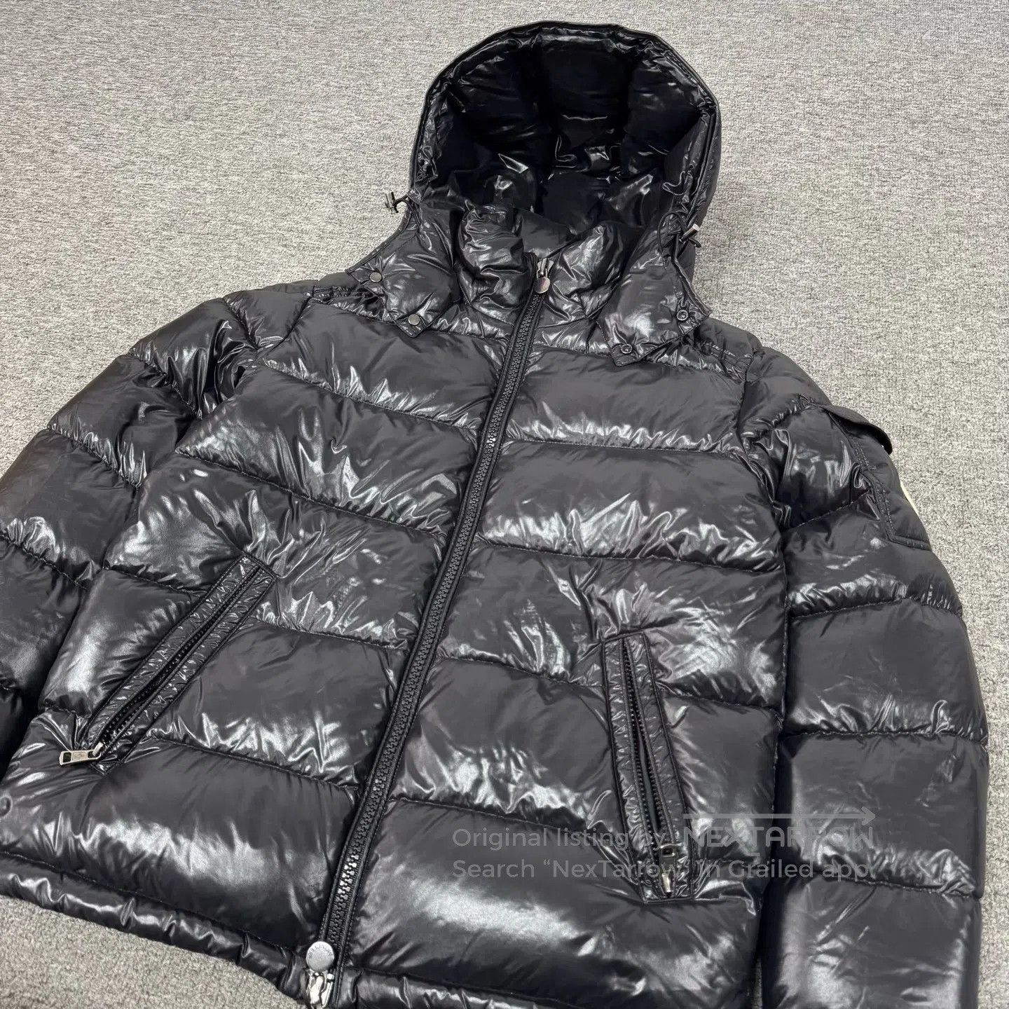Moncler Moncler Maya Series, Shiny surface; sleeve logo; hooded do Size US S / EU 44-46 / 1 - 4 Thumbnail