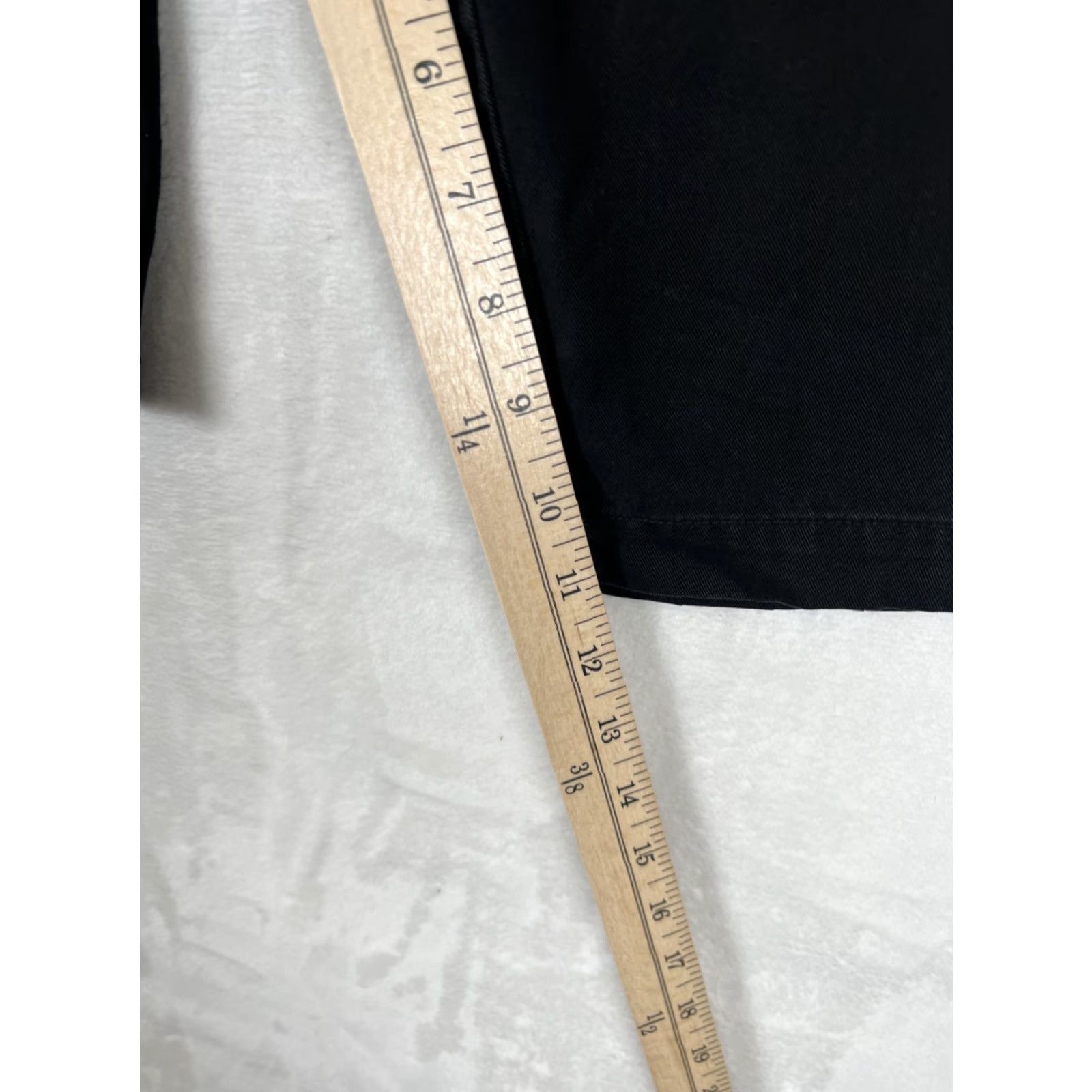 No Fear VINTAGE No Fear Shorts Size 33 Chino Men Black 90s Grunge Cargo Pocket Pockets Summer Spring 11 in Inseam Size US 33 - 5 Thumbnail