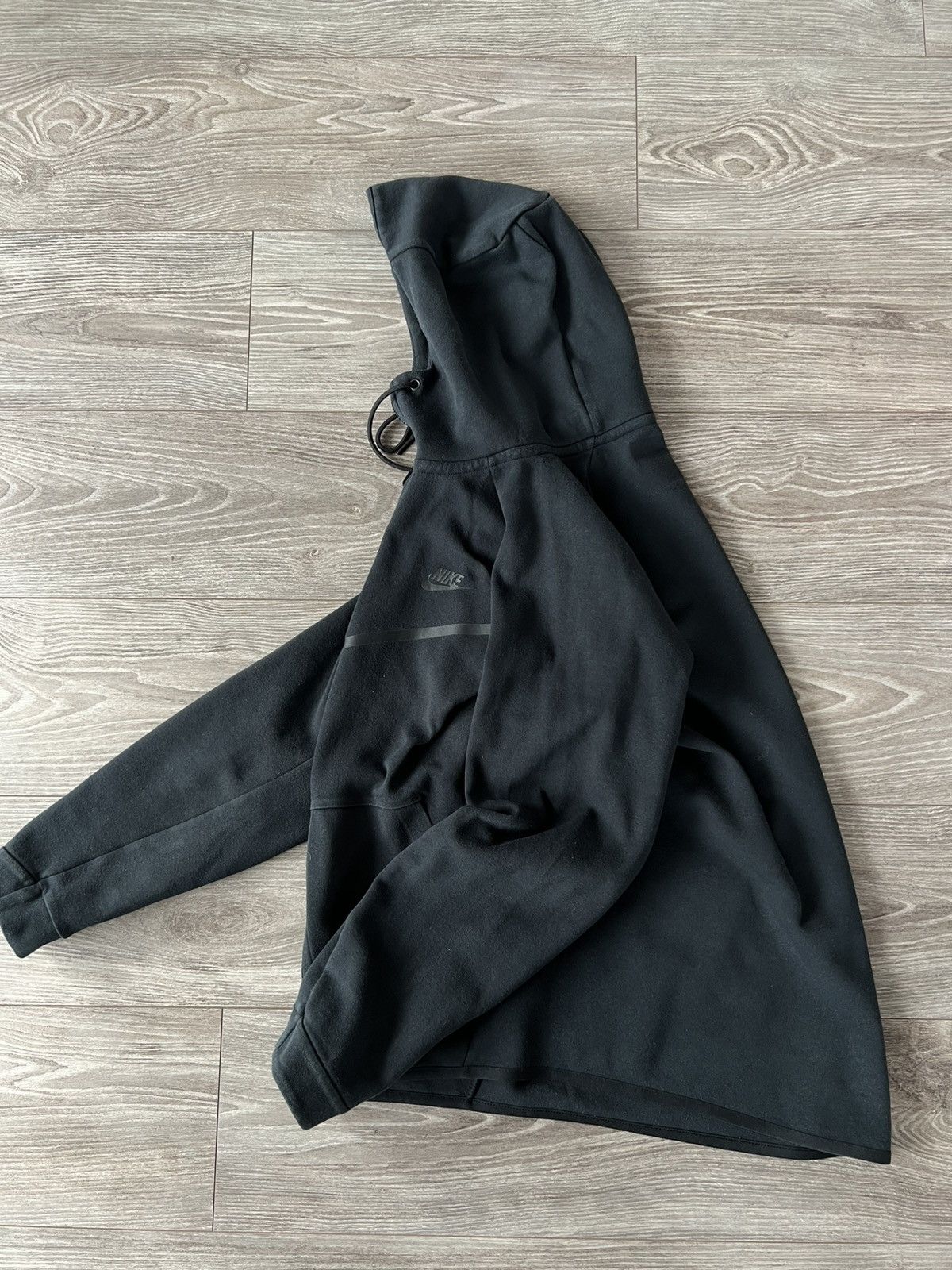 Designer × Nike ‼️Nike Tech Fleece Triple Black Windrunner Zip Hoodie‼️ Size US L / EU 52-54 / 3 - 1 Thumbnail