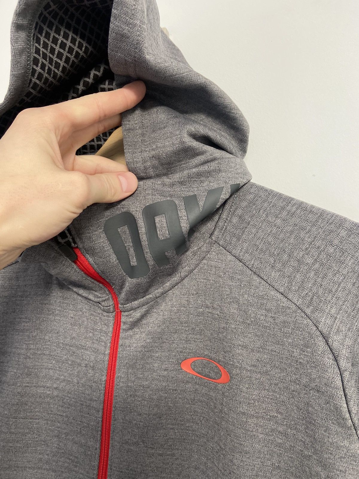 Vintage Oakley Vintage Zip Hoodie Track Top y2k Size US L / EU 52-54 / 3 - 8 Thumbnail