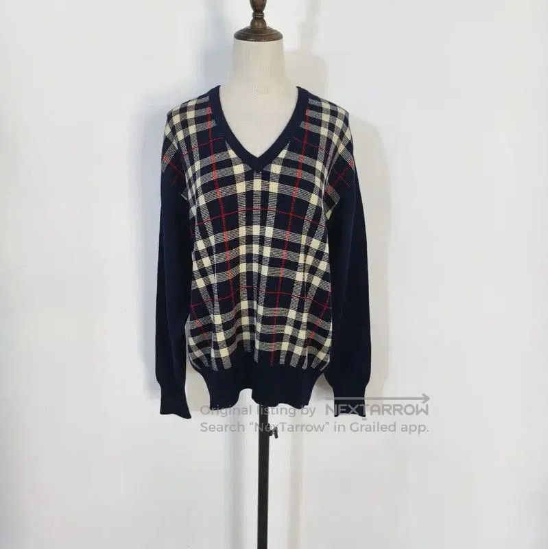Burberry Navy Wool Plaid Long Sleeve Knit Sweater.
