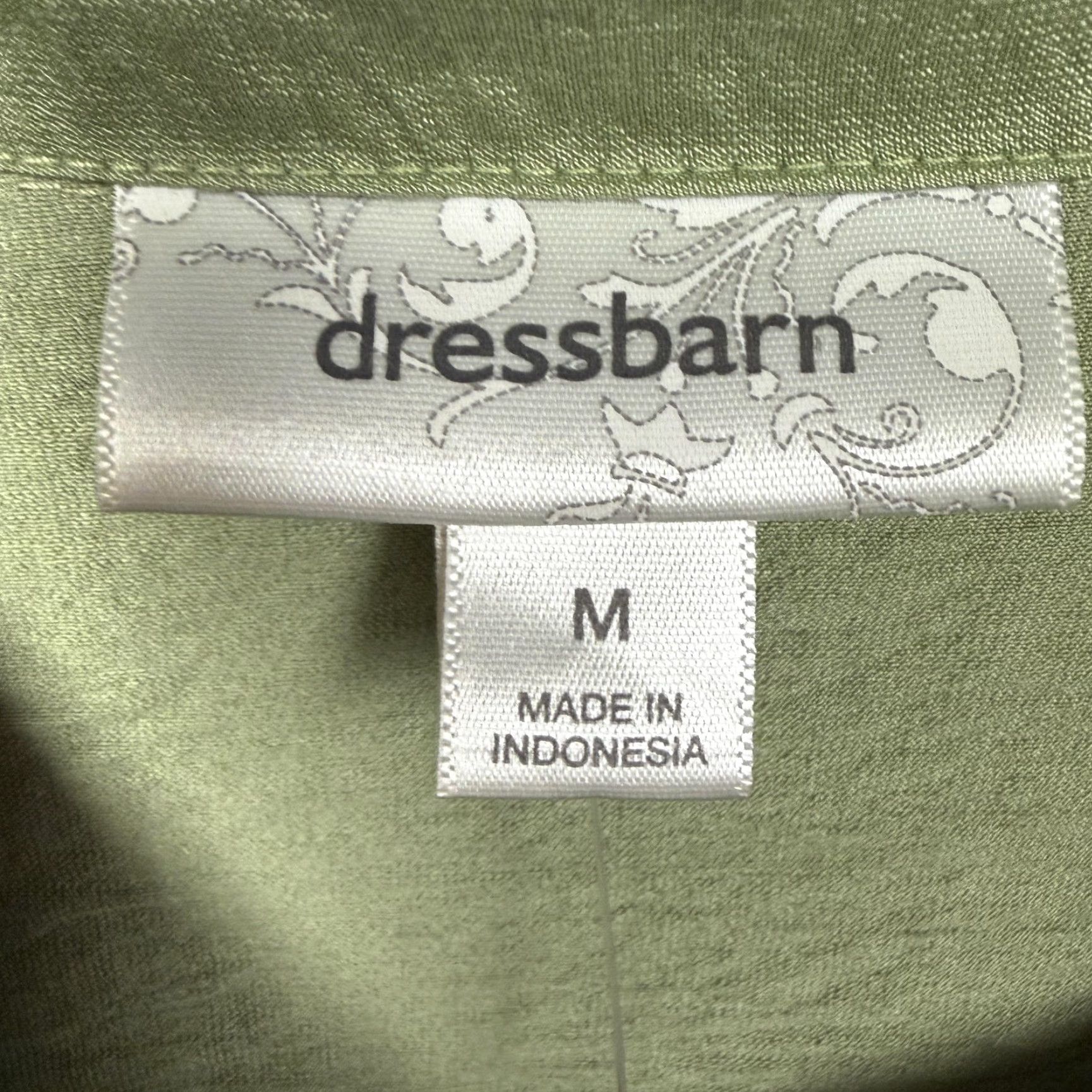 Vintage Dressbarn Button-Up Shirt Womens M Green 3/4 Sleeve Solid Casual Business Preppy Rayon Nylon Collared NWT Size M / US 6-8 / IT 42-44 - 7 Thumbnail