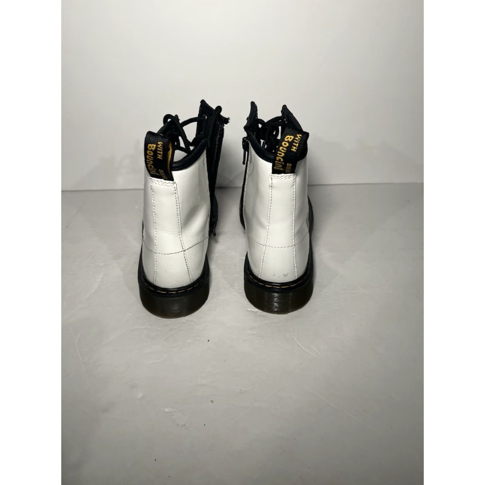 Dr. Martens Dr. Martens Combat Boots 1460Y Lace Up White Leather Mid-Calf US 7 Womens Mens Size 7 Size US 7 / IT 37 - 4 Thumbnail
