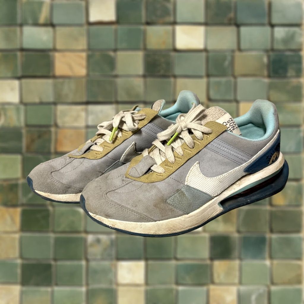 Nike Nike Air Max Pre-Day SE Sun Club Mens 10.5 Wolf Grey/Sail/Rift Blue EUC | Nike Air Max Pre-Day | Sneaker | Men Size US 10 / EU 43 - 1 Thumbnail