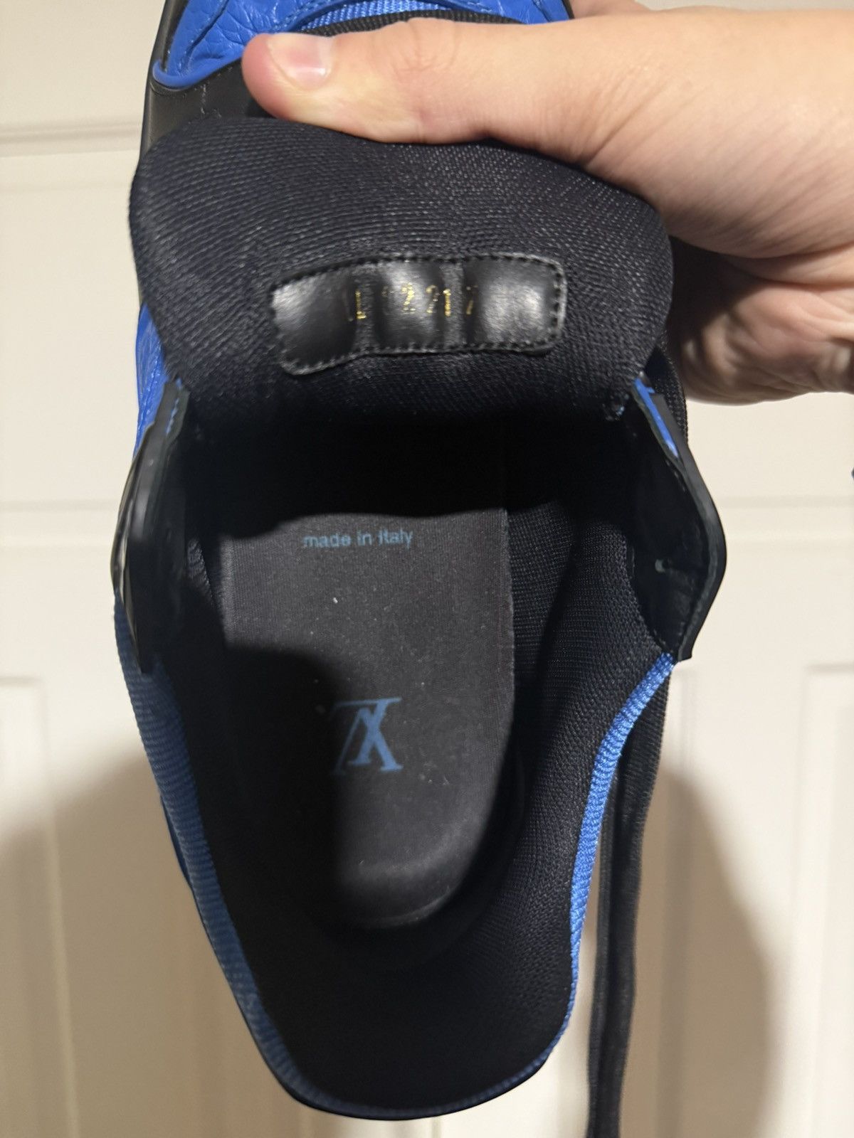 Louis Vuitton Louis Vuitton Black/Blue Trainer Sneaker Size US 8.5 / EU 41-42 - 8 Thumbnail