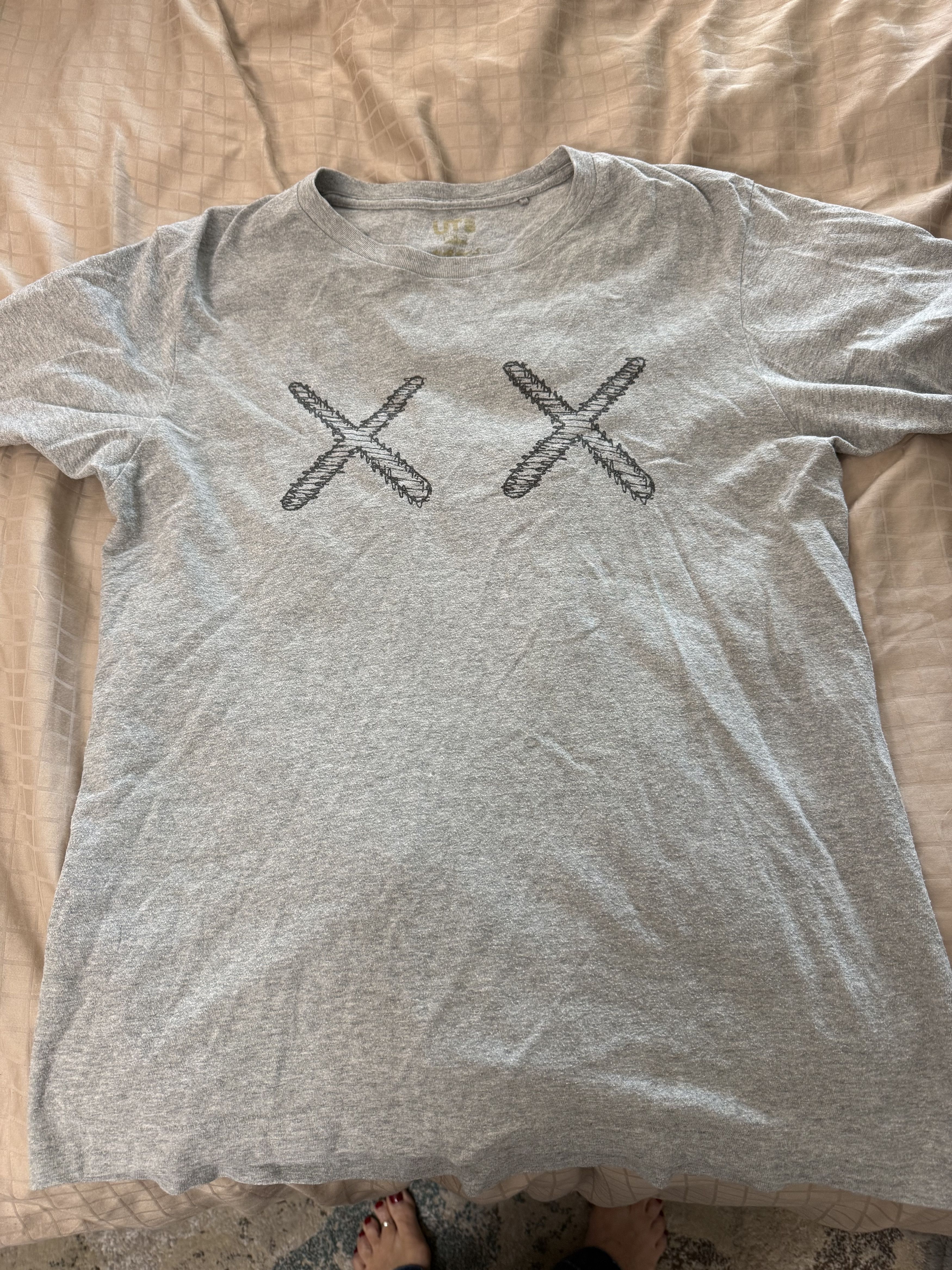 Other Kaws grey Tshirt Size US M / EU 48-50 / 2 - 2 Thumbnail
