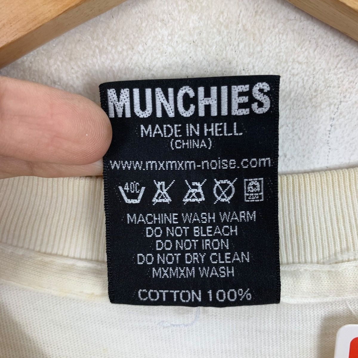 Japanese Brand MAGICAL MOSH MISFITS Mmm x Toriatsukaiten Japanese Tshirt Size US XL / EU 56 / 4 - 6 Thumbnail