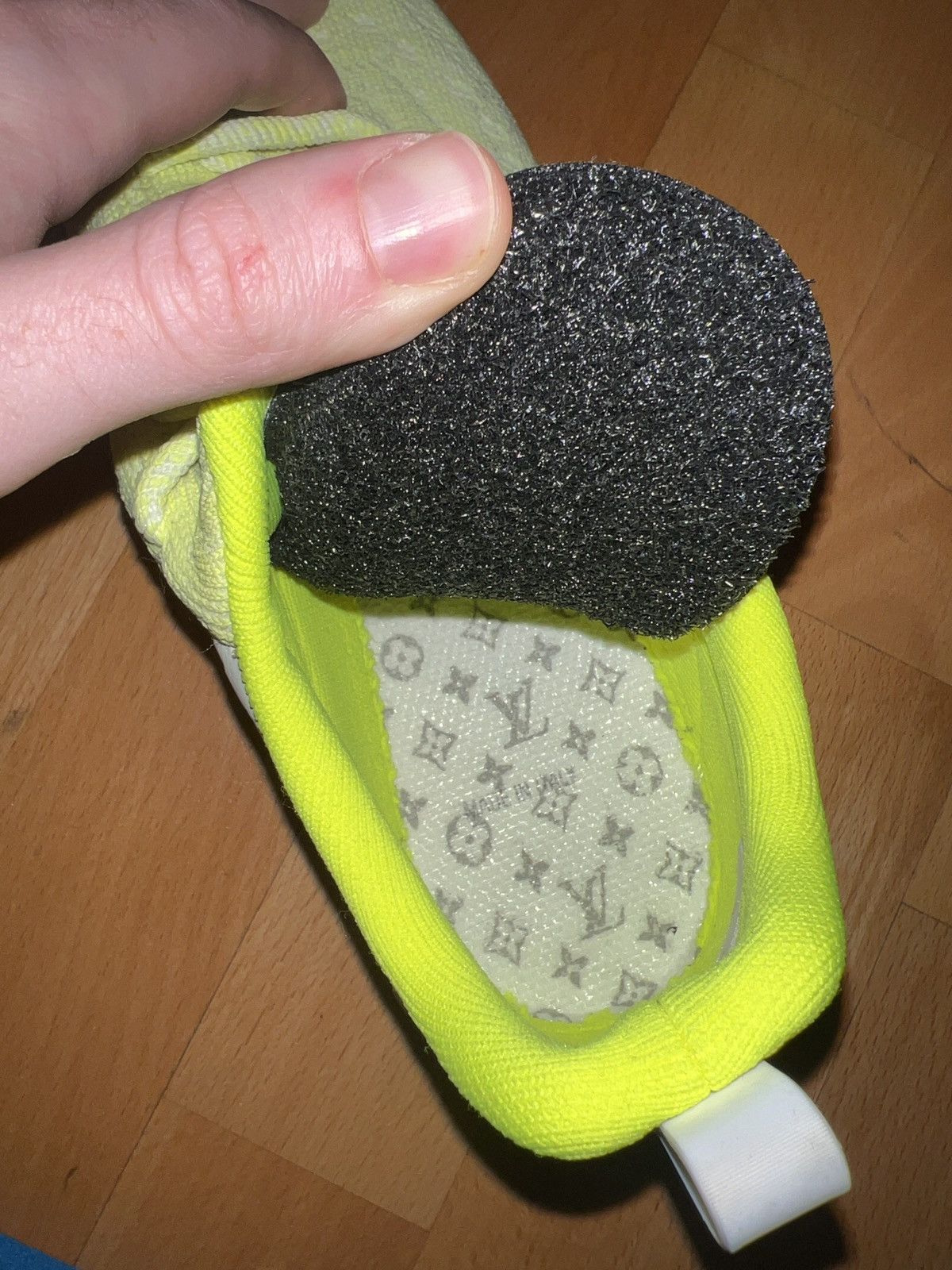 Louis Vuitton LV low sneakers Size US 8 / EU 41 - 7 Thumbnail