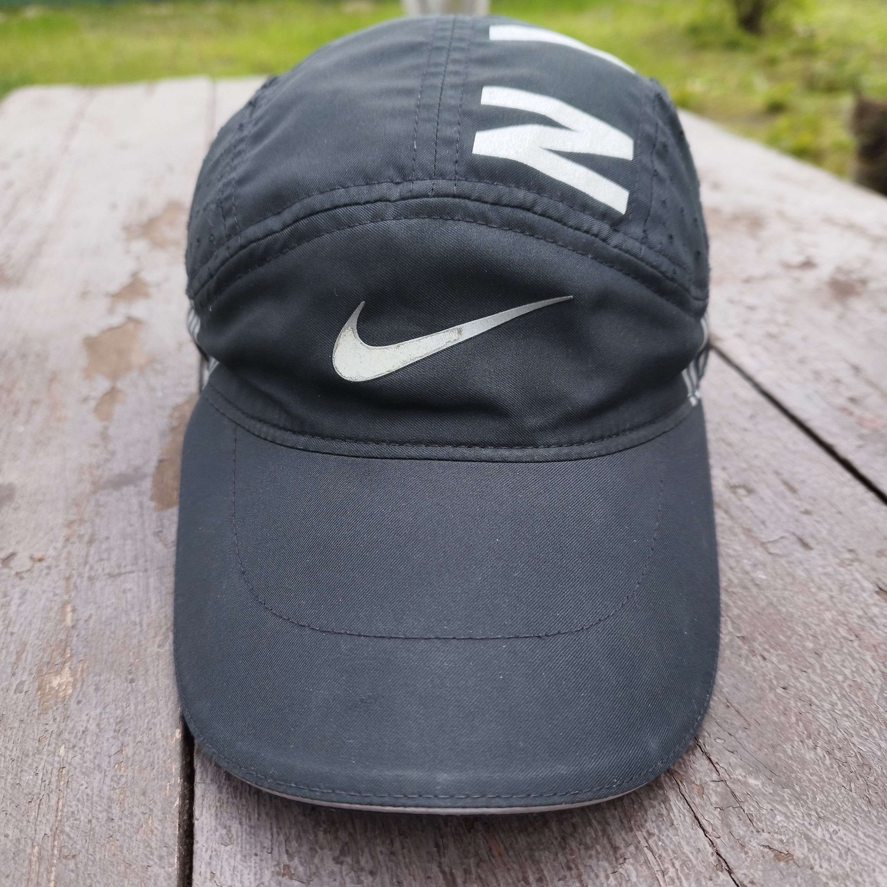 Nike Vintage Nike Running Cap 3M Reflective Spellout Techwear Size ONE SIZE - 2 Thumbnail