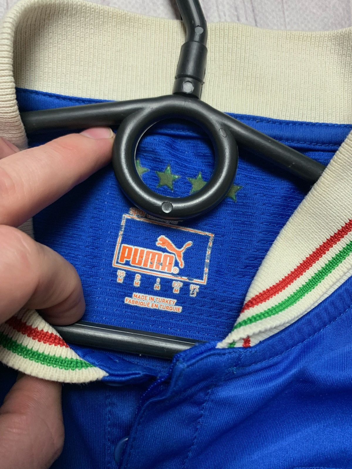 Puma × Vintage Puma Italy vintage soccer jersey Size M Size US M / EU 48-50 / 2 - 4 Thumbnail