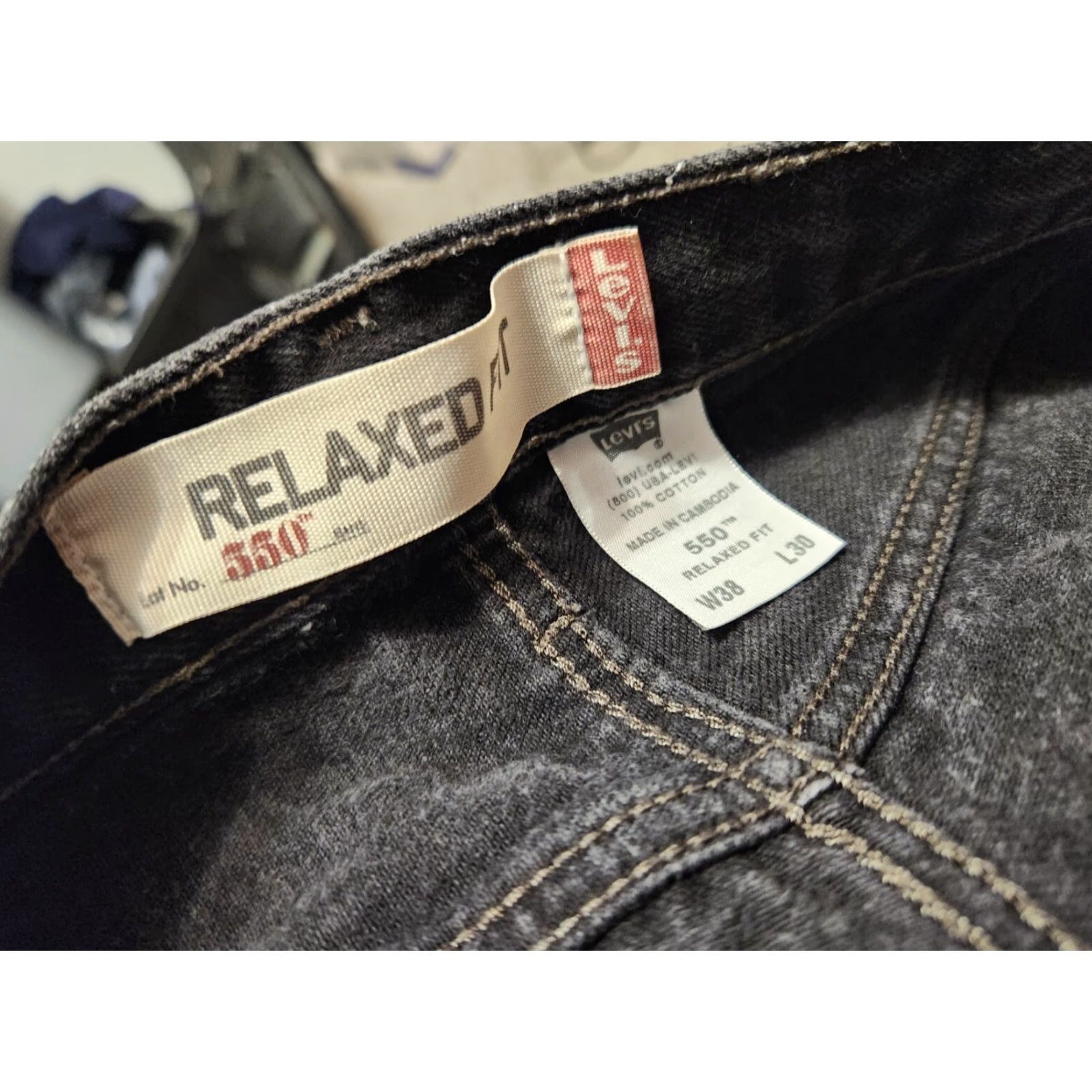 Levi's VINTAGE Levi's 550 Jeans Black Relaxed Wide Leg 38x30 Men 90s Mens Size US 38 / EU 54 - 3 Thumbnail