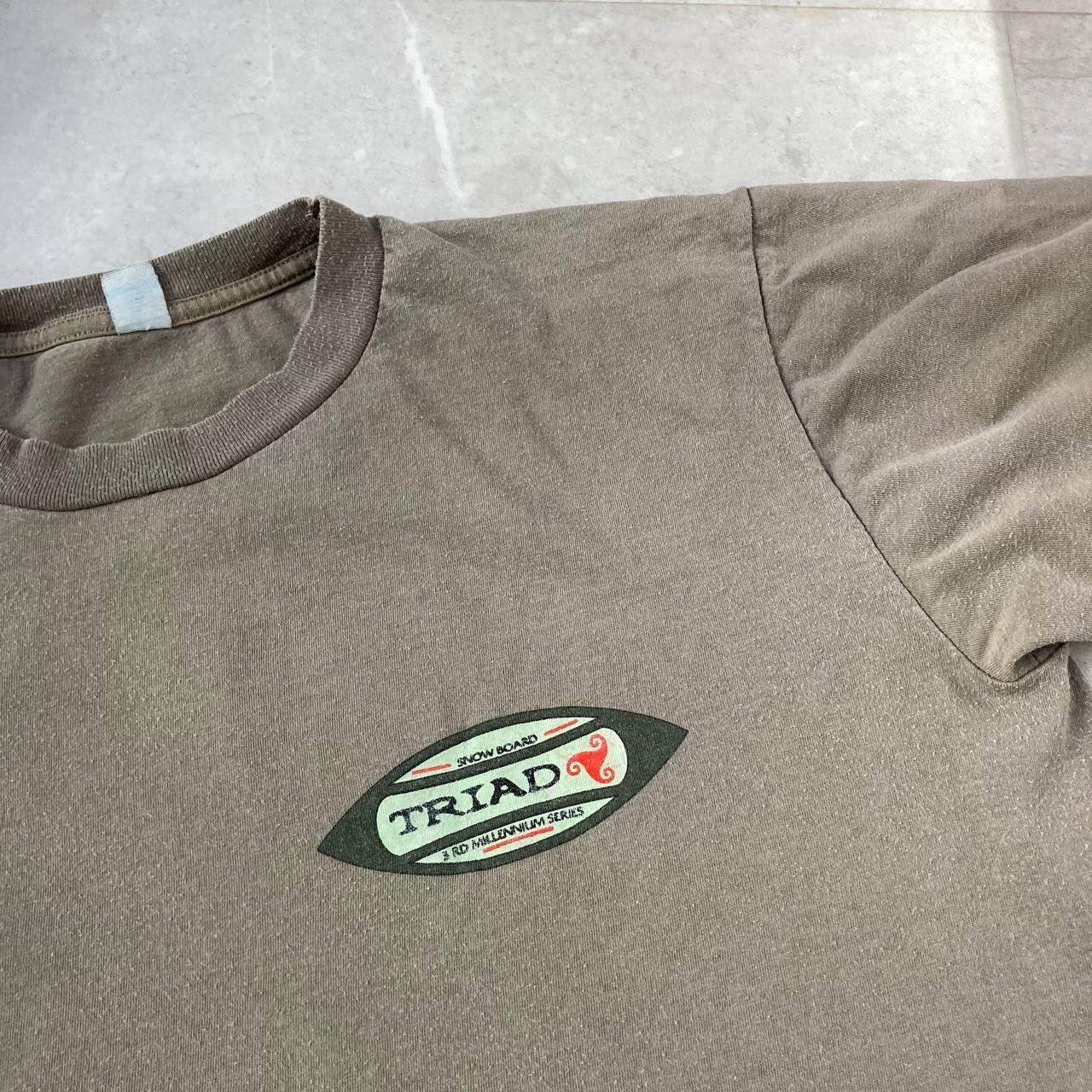 Burton Vintage 90s TRIAD Snowboard 3rd Millennium Series Tee Size US M / EU 48-50 / 2 - 3 Thumbnail