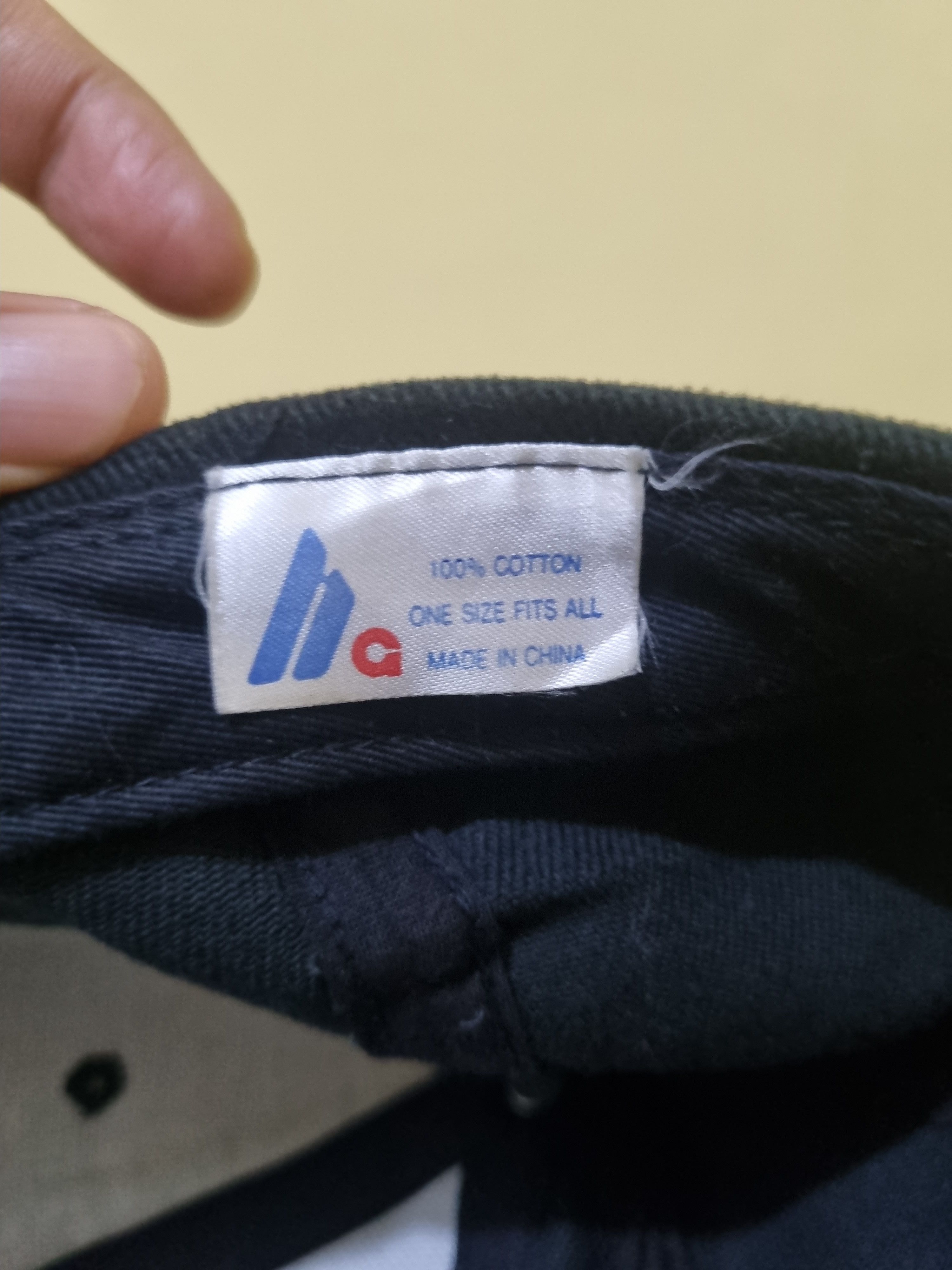 Vintage U2 + Pink Floyd Tour Hats Size ONE SIZE - 7 Thumbnail