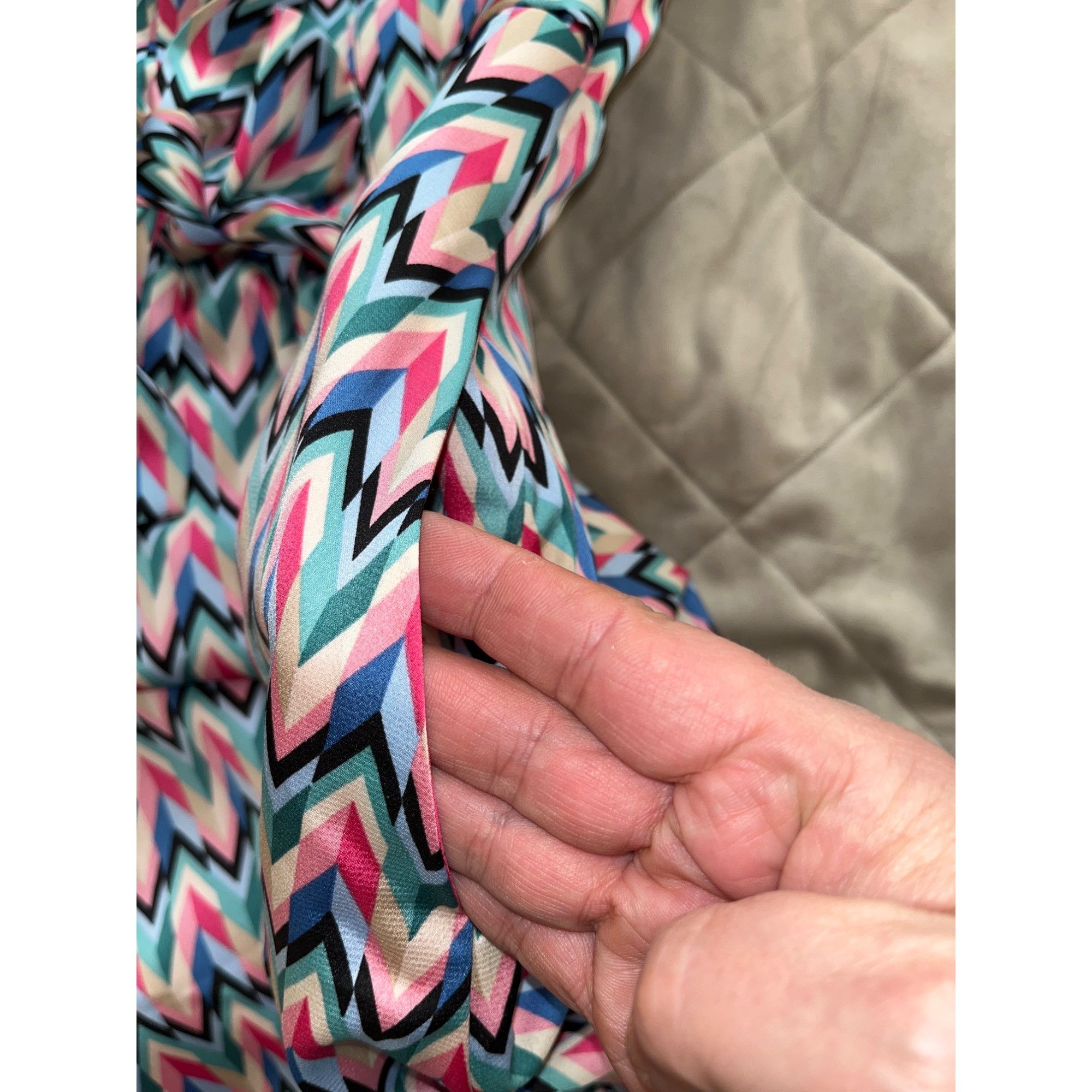Elie Tahari NWT TAHARI ASL size US12/EU44 pink and turquoise abstract sa Size L / US 10 / IT 46 - 13 Thumbnail