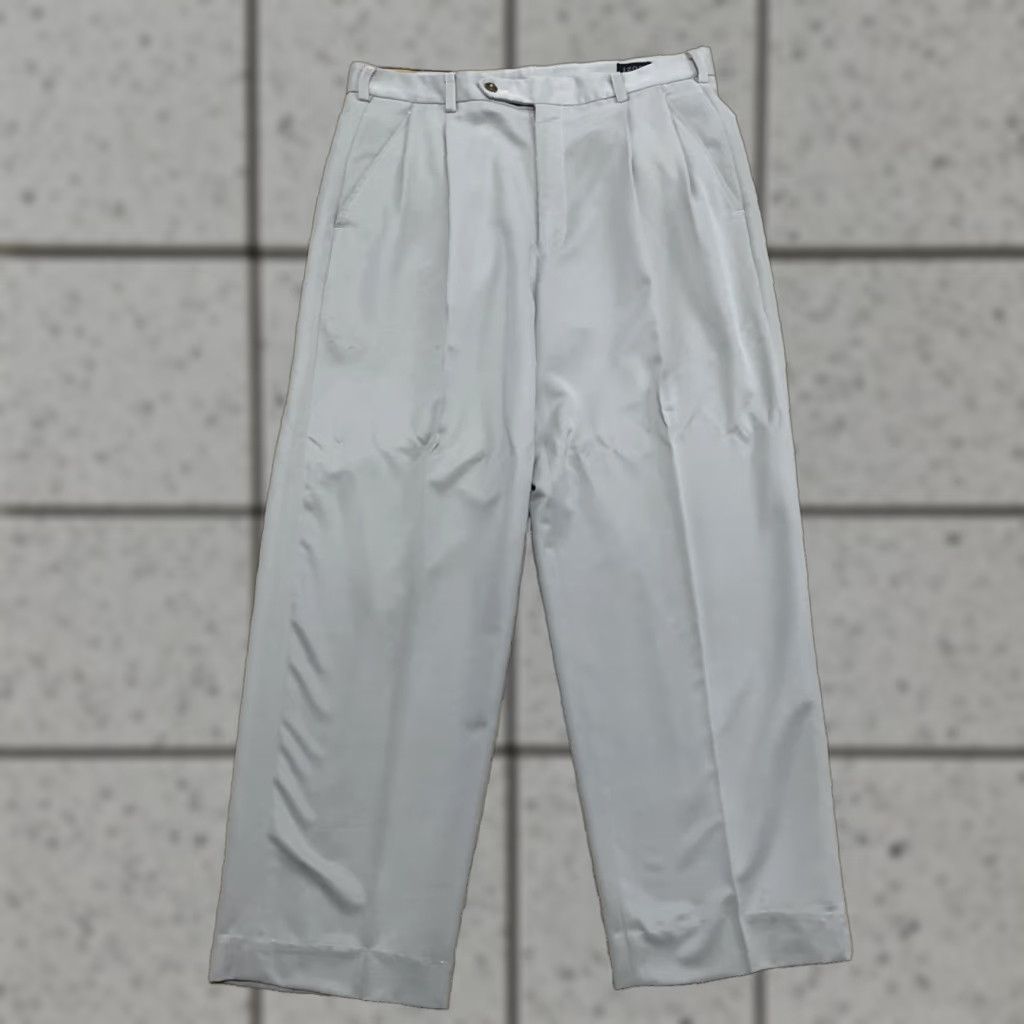 Izod VINTAGE Izod Men 34x28 Pleated Golf Pants Chino Beige Khaki Light 90s Logo Preppy Retro Classic Golf Pant Shirt? Size US 34 / EU 50 - 1 Thumbnail
