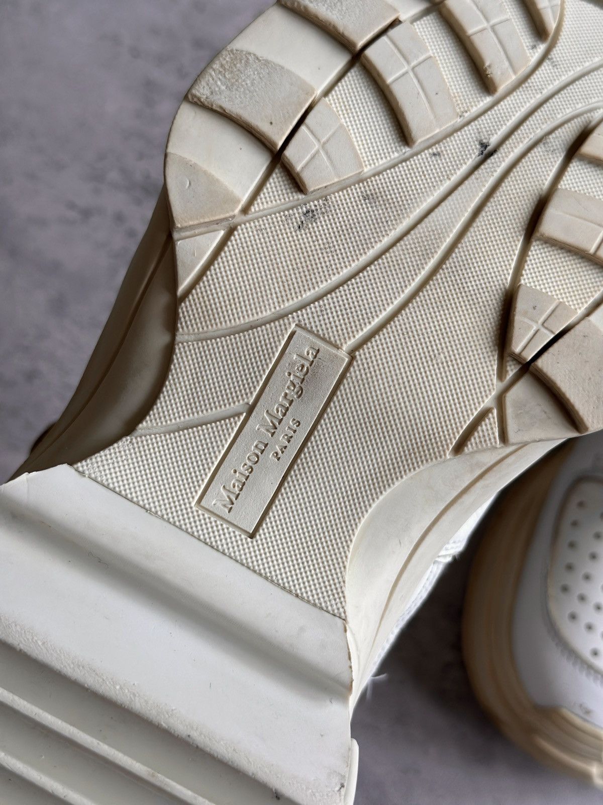Maison Margiela FW18 RETRO FIT FUTURE LOW TOP Size US 7 / EU 40 - 16 Thumbnail