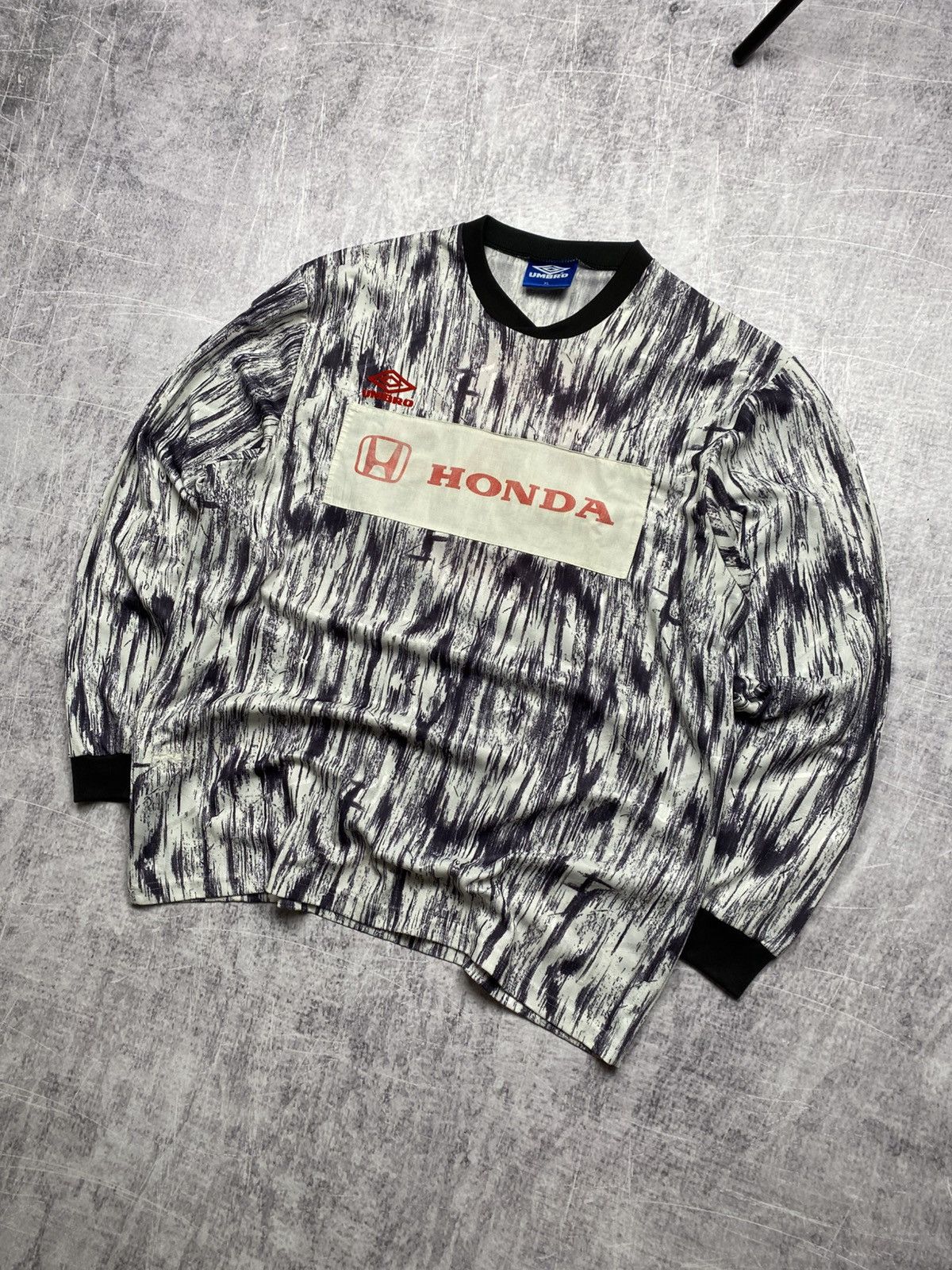 Umbro Rare vintage Umbro Honda six football jersey long sleeve Size US XL / EU 56 / 4 - 2 Thumbnail