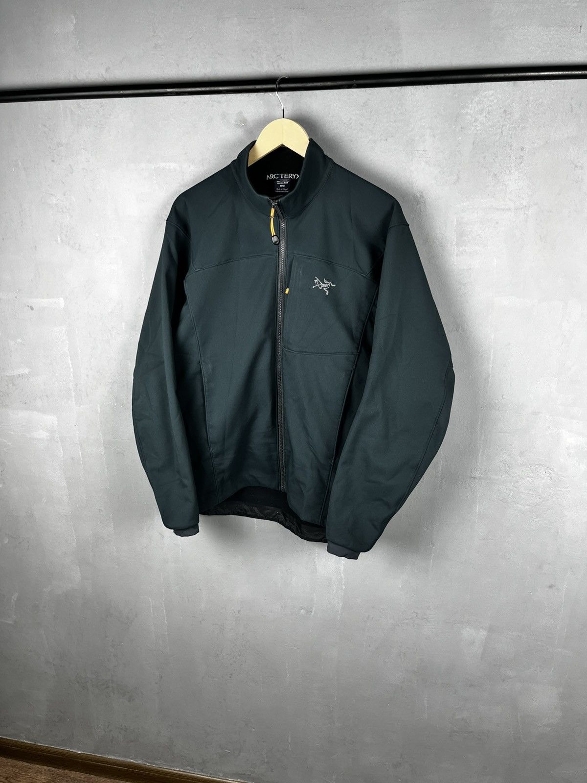 Arc'teryx Arcteryx mens outdoor jacket size m Size US M / EU 48-50 / 2 - 3 Thumbnail