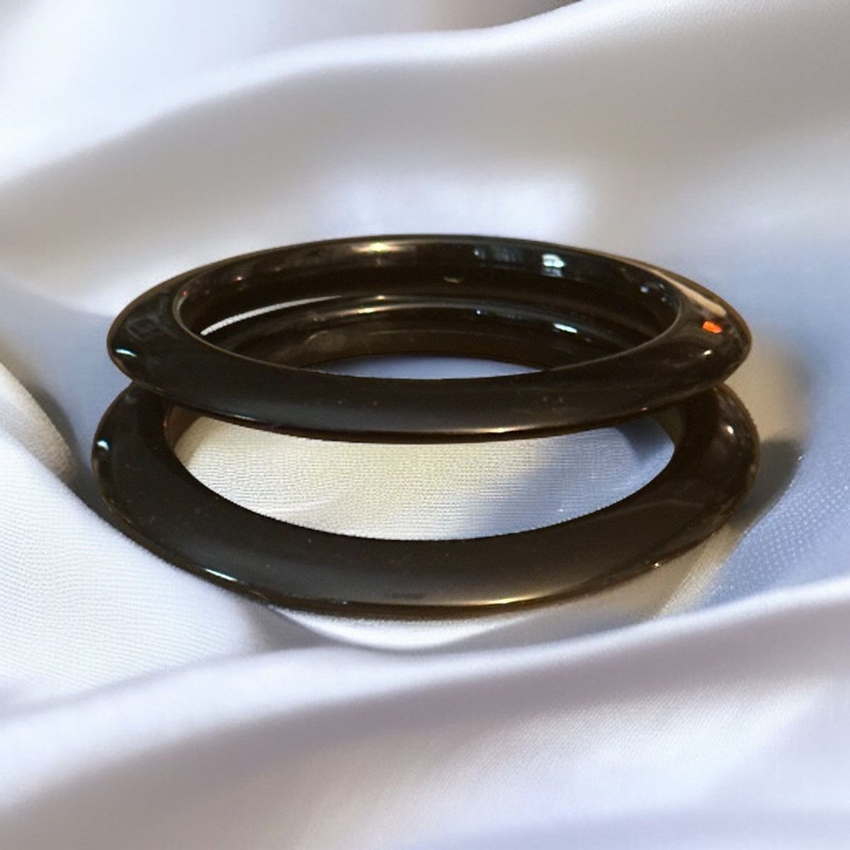 Other Black acrylic saucer bangles Size ONE SIZE - 1 Thumbnail