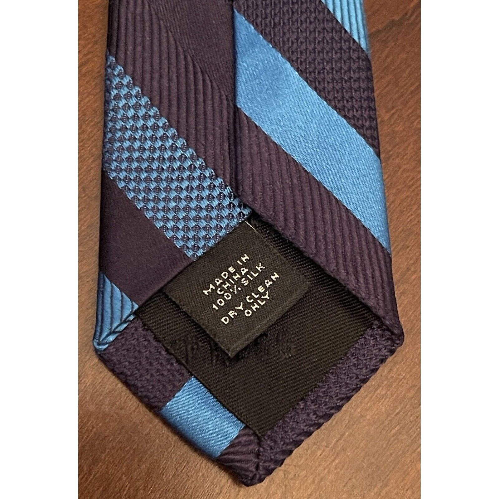 Express Express Blue 100% Silk Men’s Neck Tie Made In China Size ONE SIZE - 7 Thumbnail